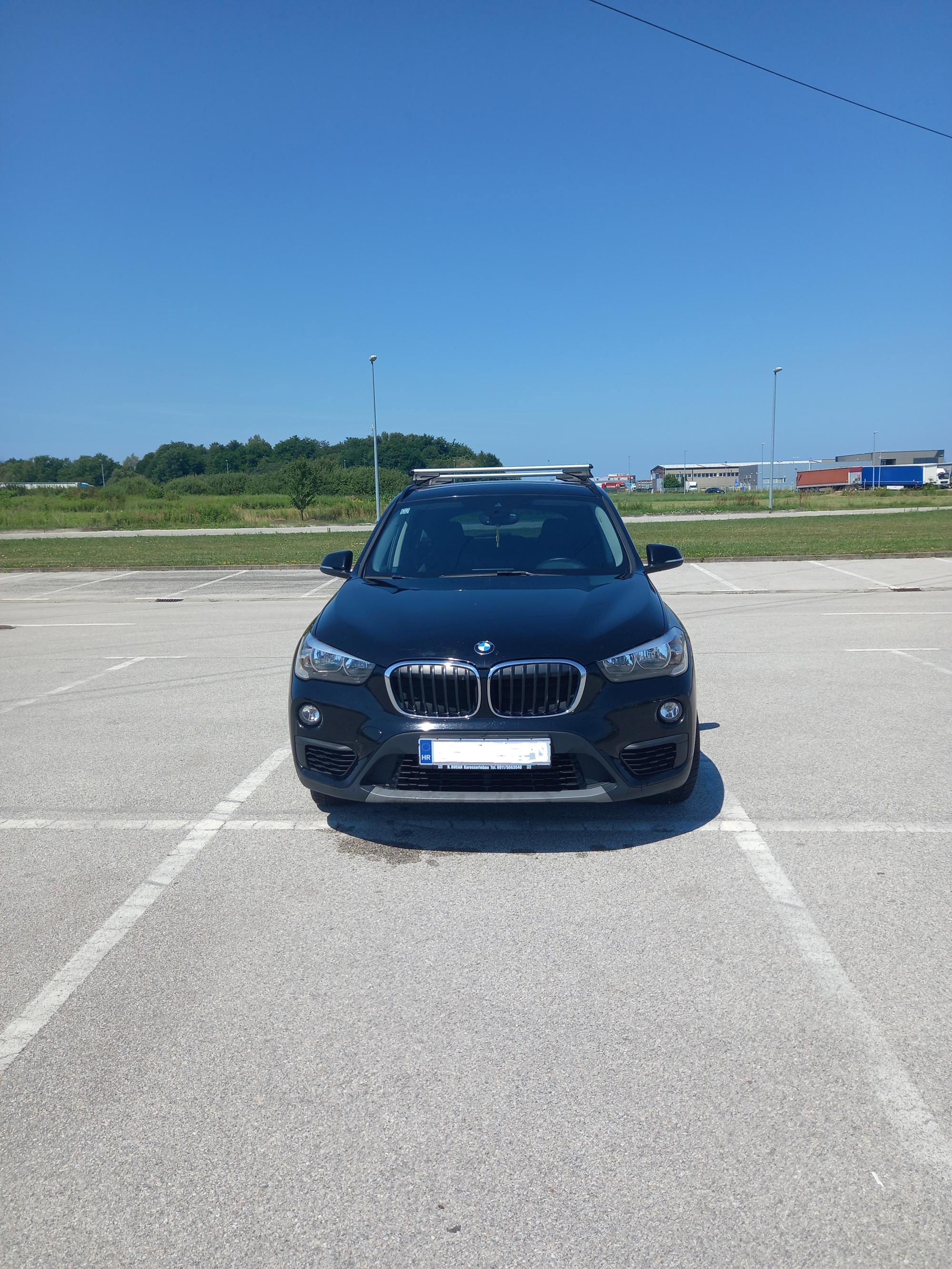 BMW X1xDrive20d, 140 kw, automatic, Head up displey, fotografija 3