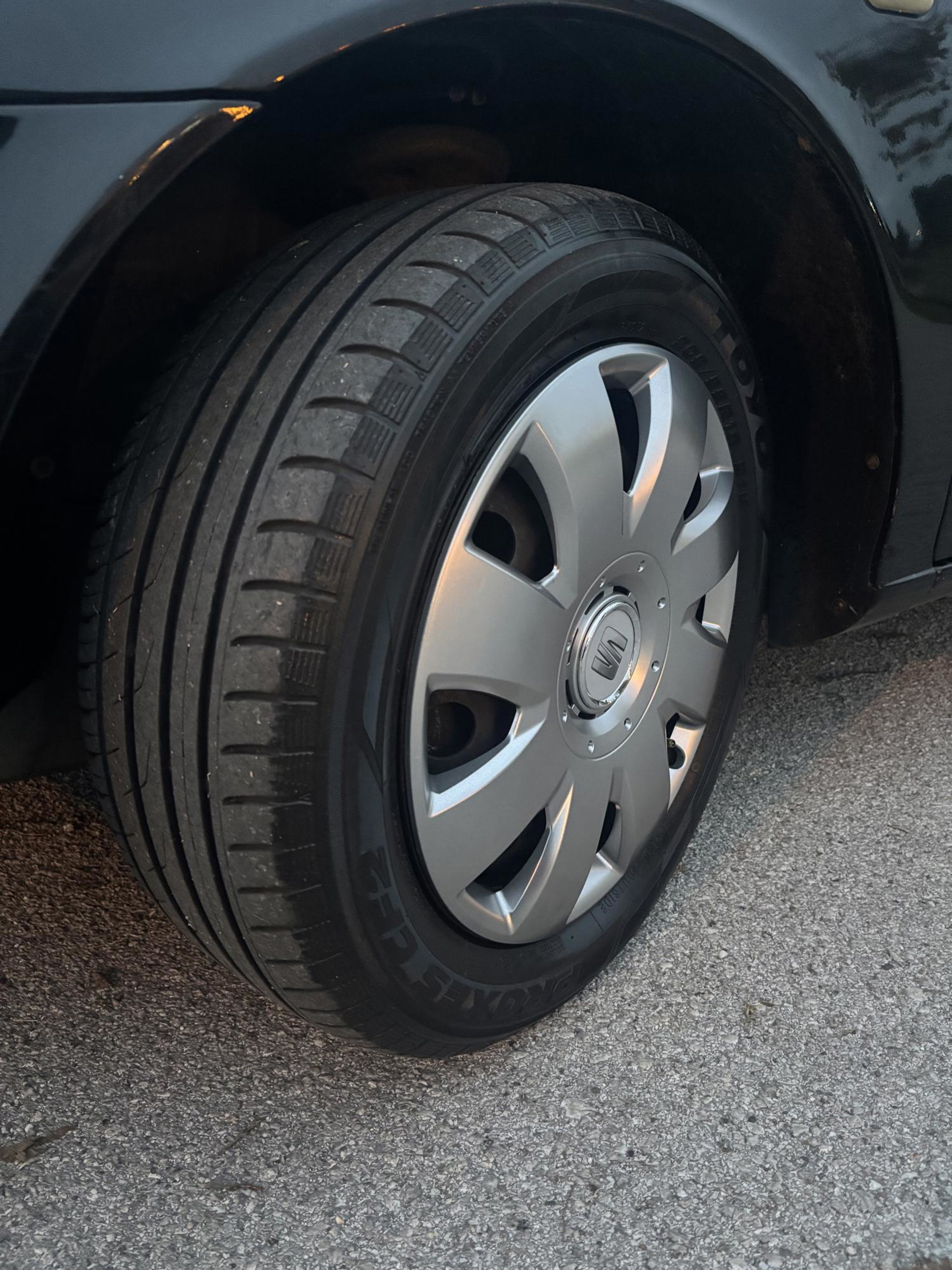 Seat leon 1.9TDI rega godinu dana, fotografija 4