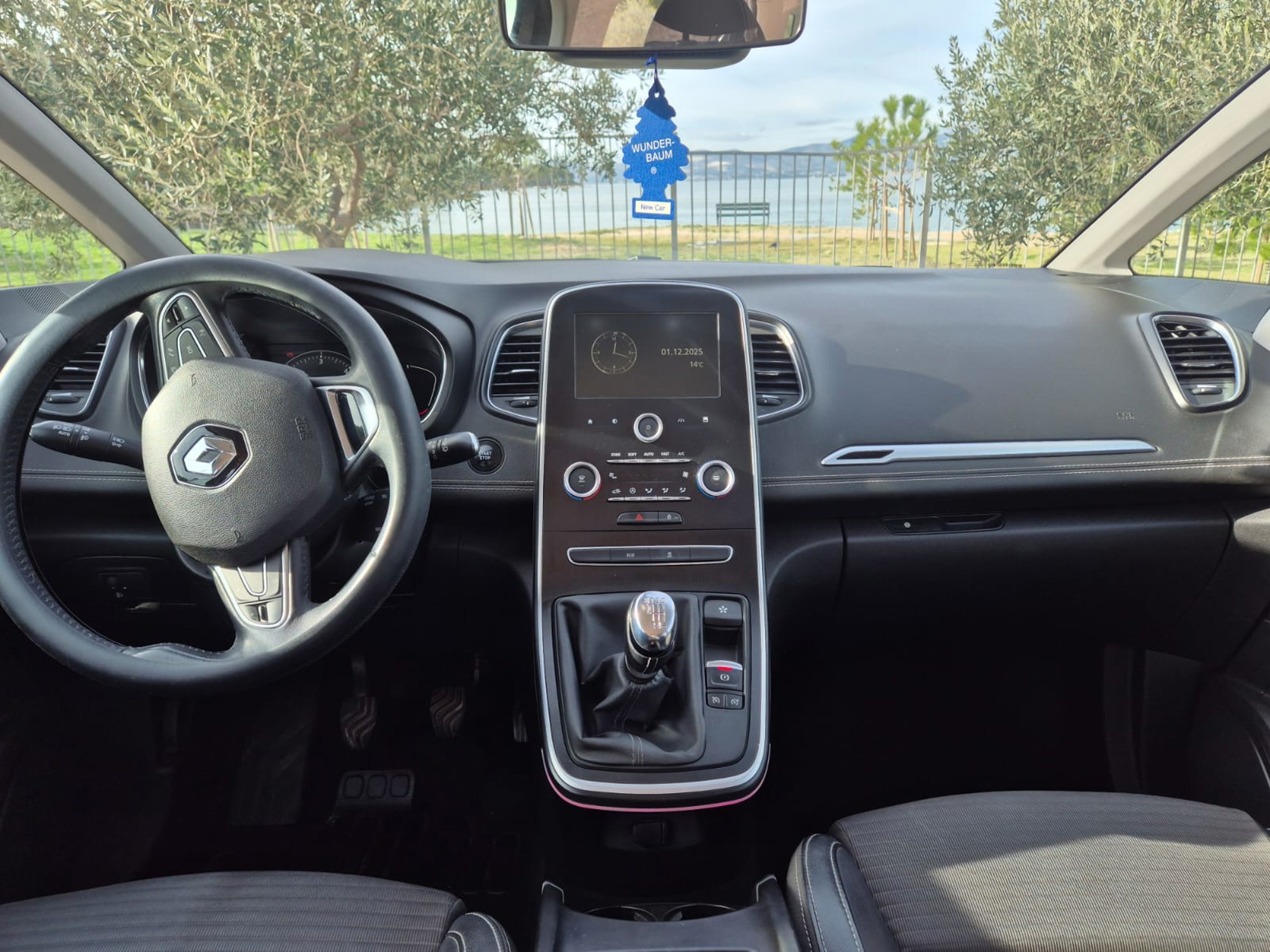 Prilika, SCENIC 2017., 122 000km., reg do 2/2027, fotografija 4