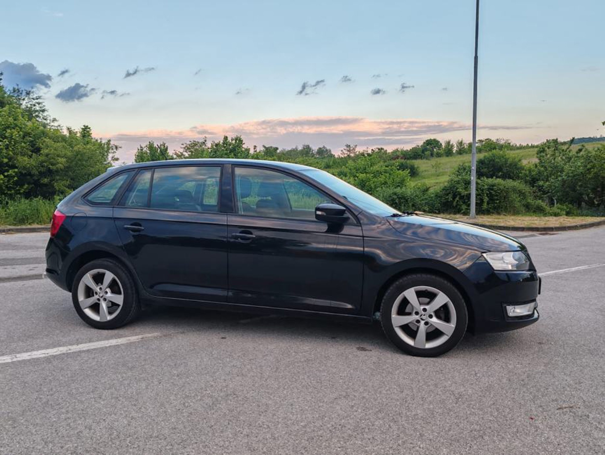 Škoda Rapid, fotografija 2