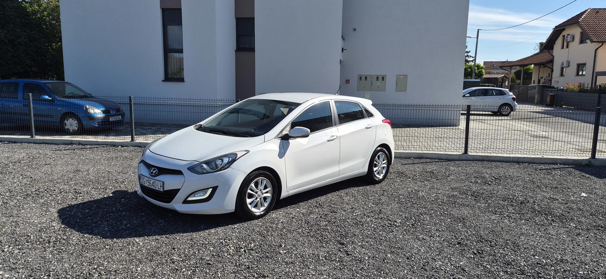Hyundai I30 1.4 CRDI//Mod.2013❗️//Samo 168tkm//Bogata oprema//, fotografija 2