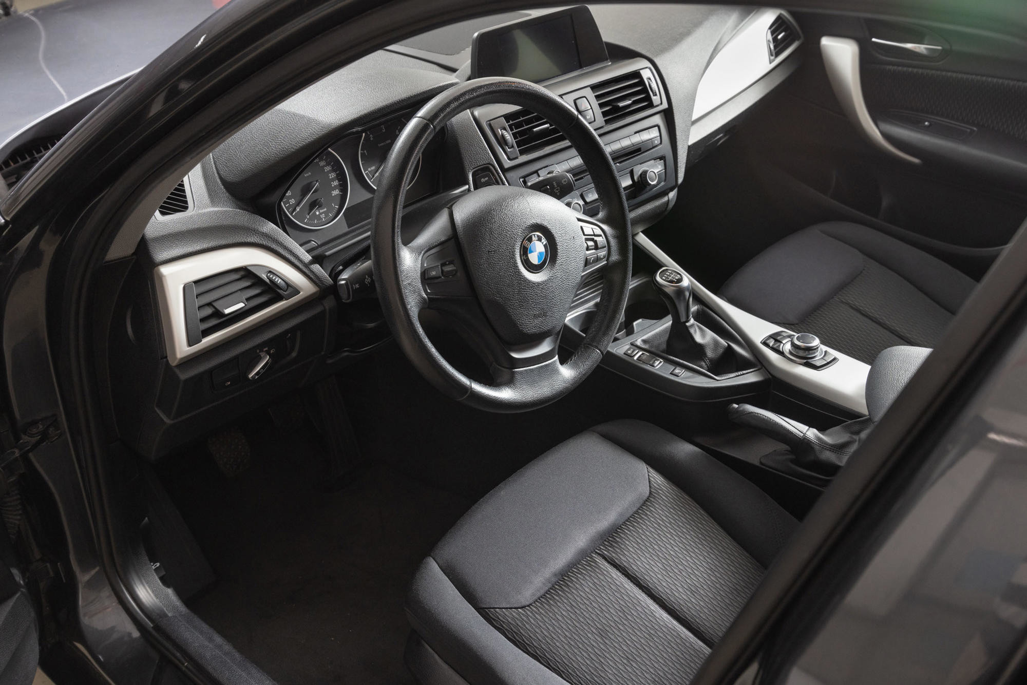 BMW serija 1 116d, fotografija 4