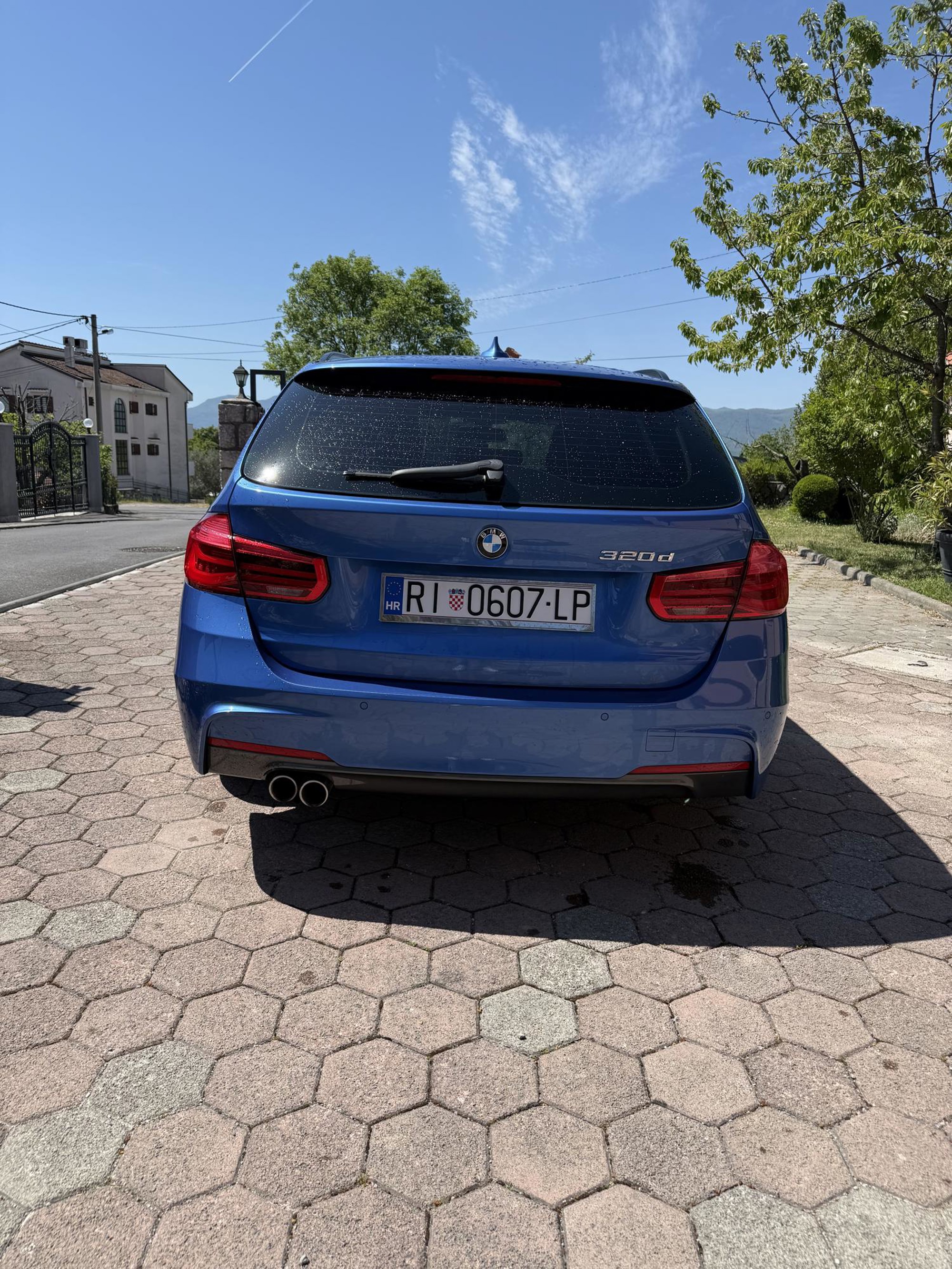 BMW serija 3 touring (320d), fotografija 4