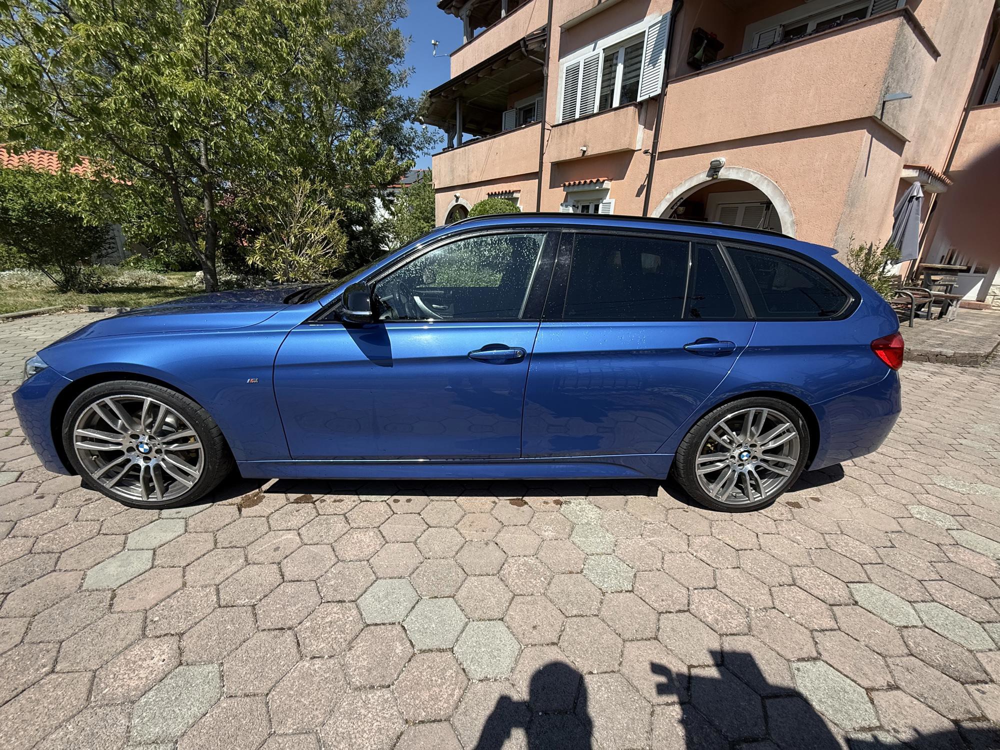 BMW serija 3 touring (320d), fotografija 2