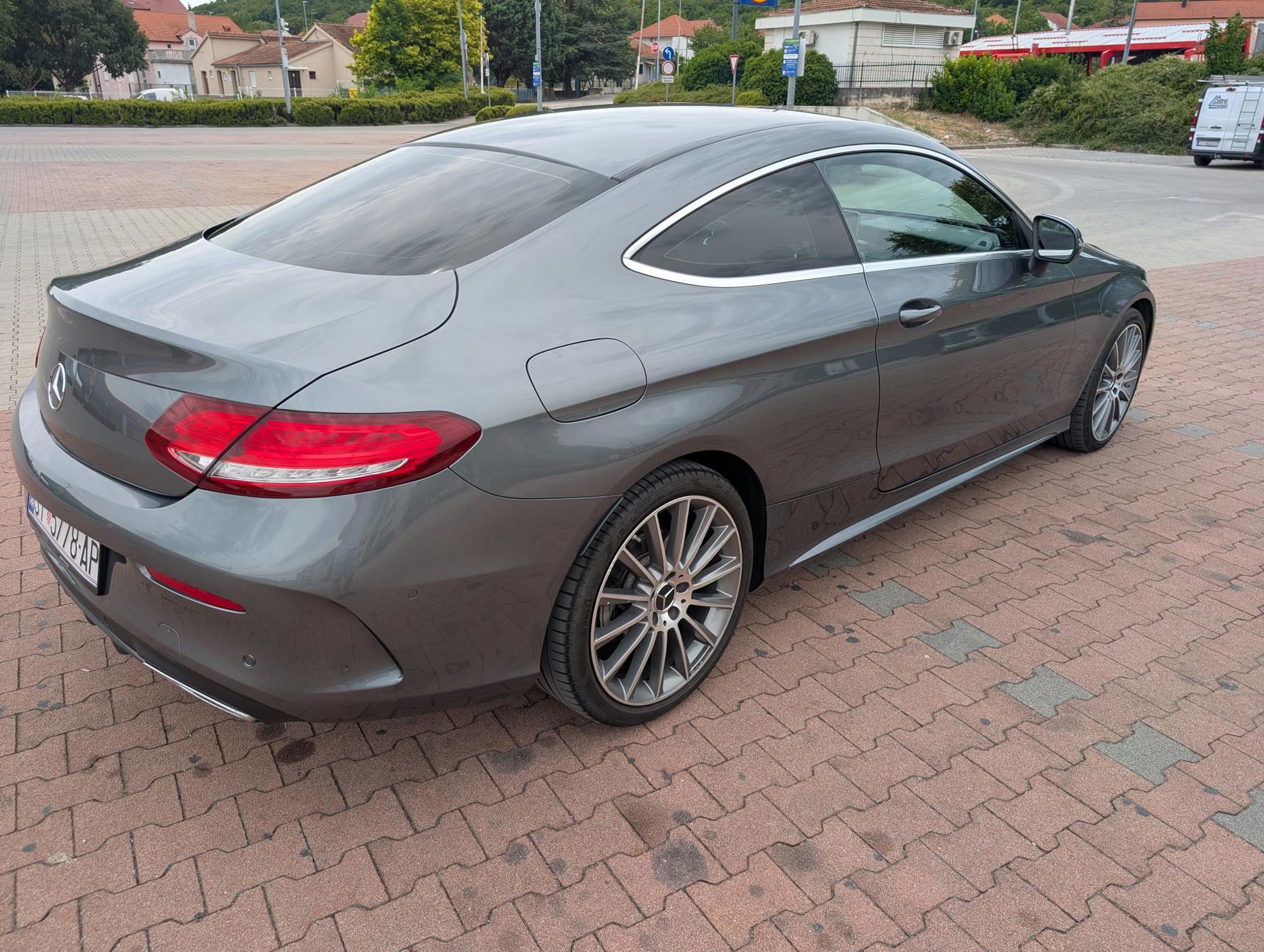 Mercedes-Benz C-klasa Coupe 250 d, fotografija 4
