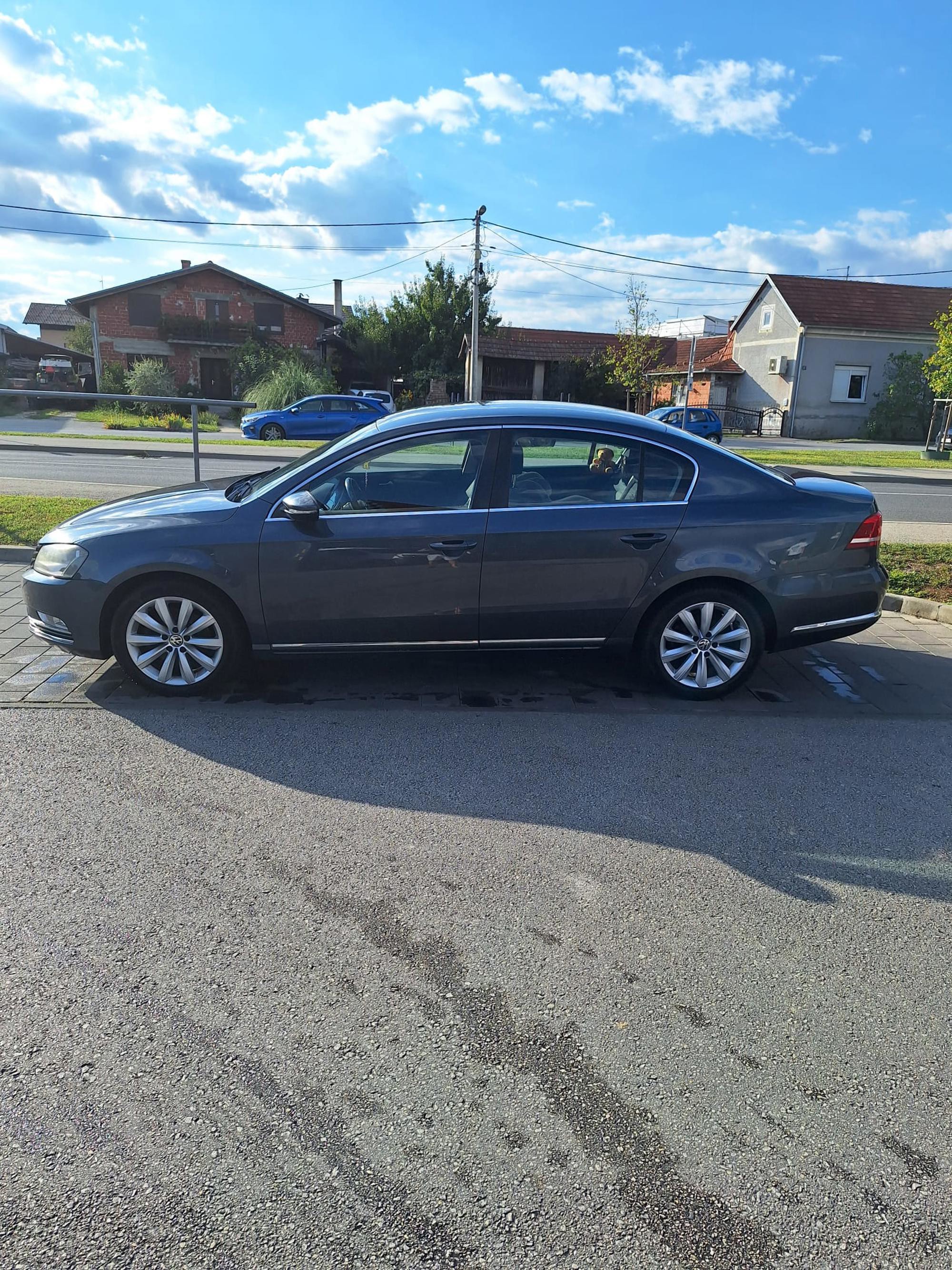 VW PASSAT 2,0 TDi BMT, fotografija 3