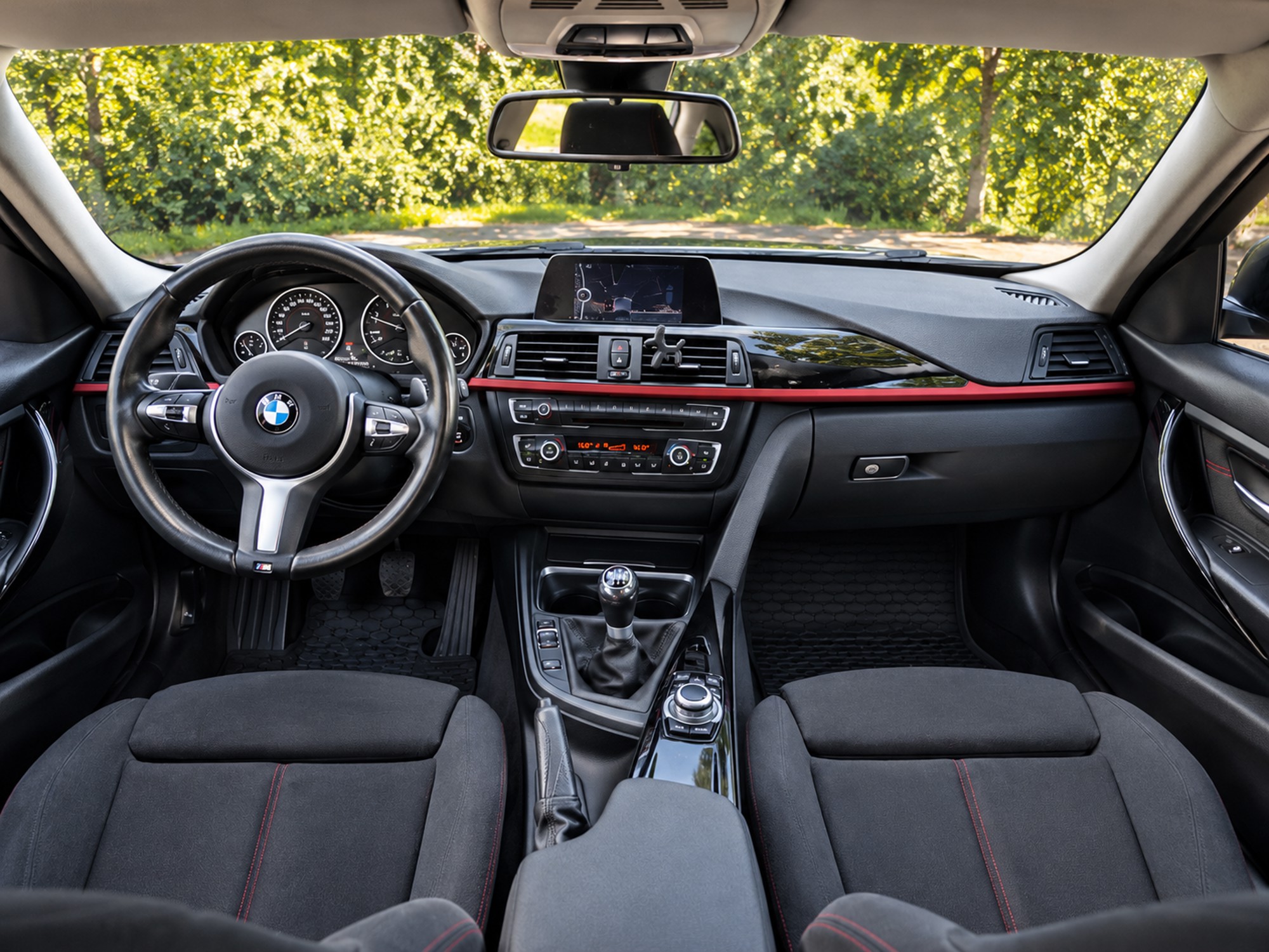 BMW F31 320d Sport, fotografija 3