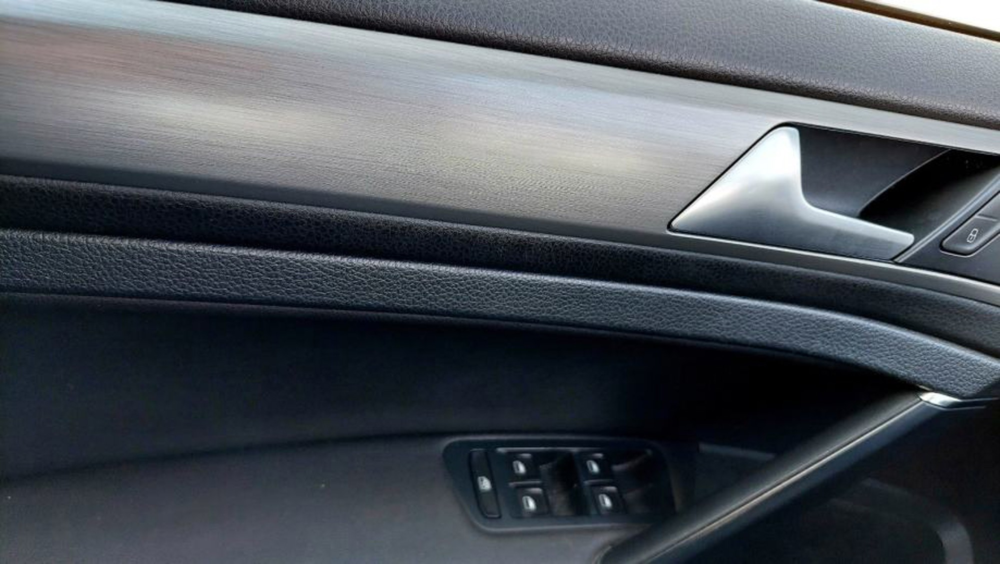 VW GOLF 7 1.6 TDI 110 KS – AUTOMATIK – ACC – KAMERA – REG. 08/2027., fotografija 19