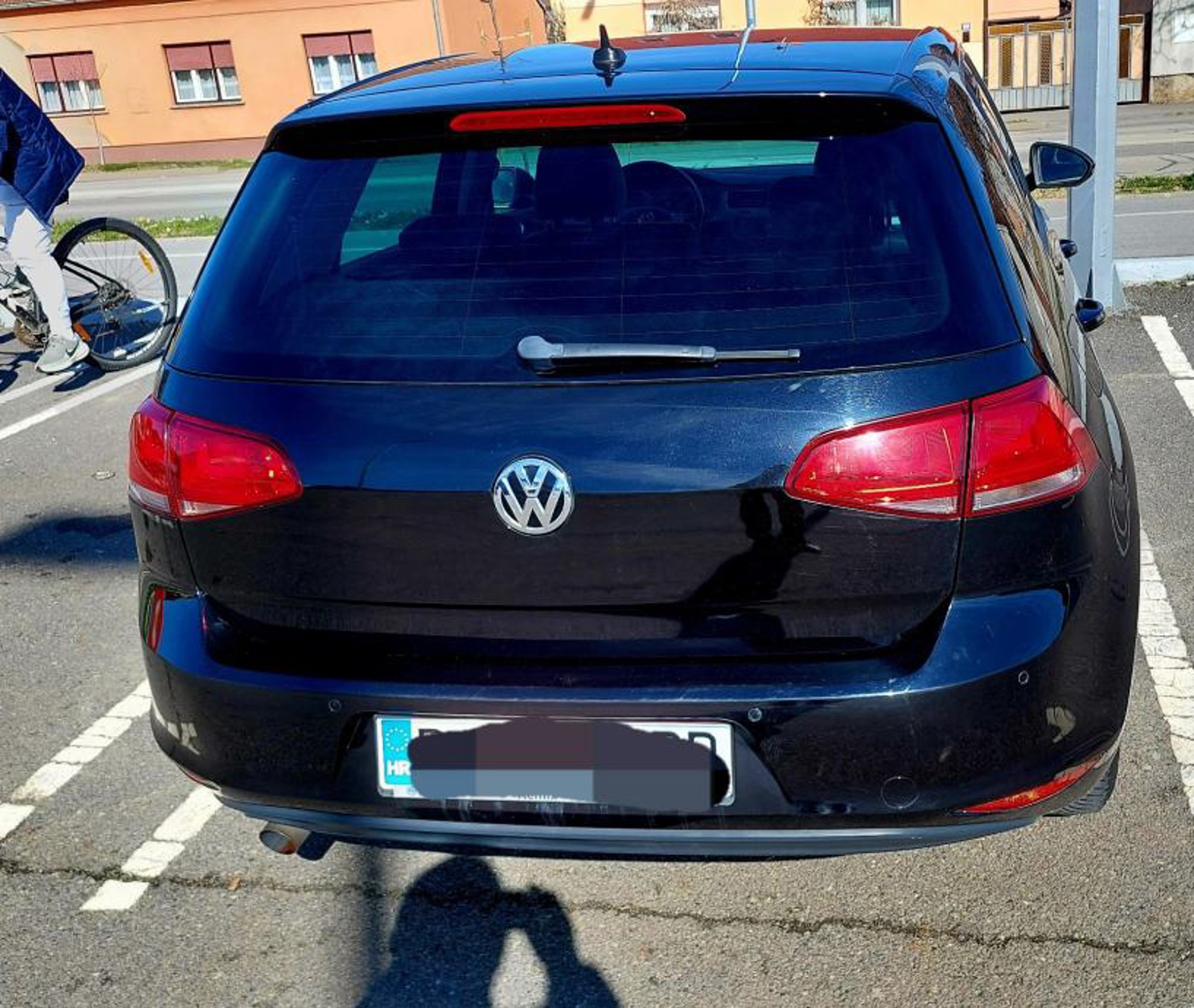 VW GOLF 7 1.6 TDI 110 KS – AUTOMATIK – ACC – KAMERA – REG. 08/2027., fotografija 2