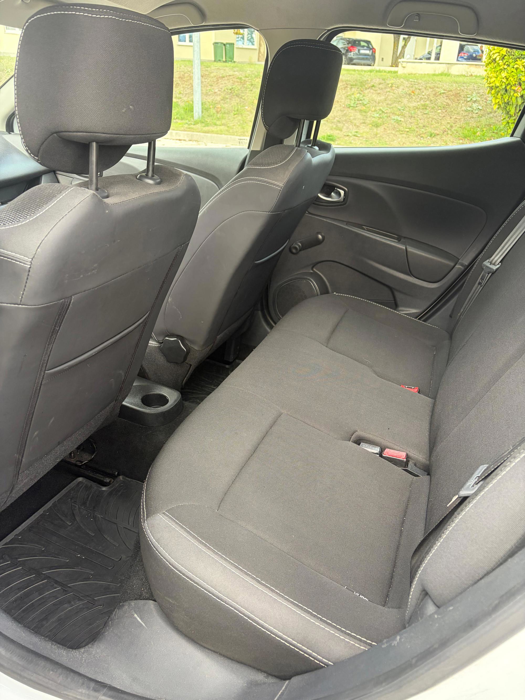 Renault Clio 1.5 dCi Intens, 2017 - Registriran do 08/2027, fotografija 9