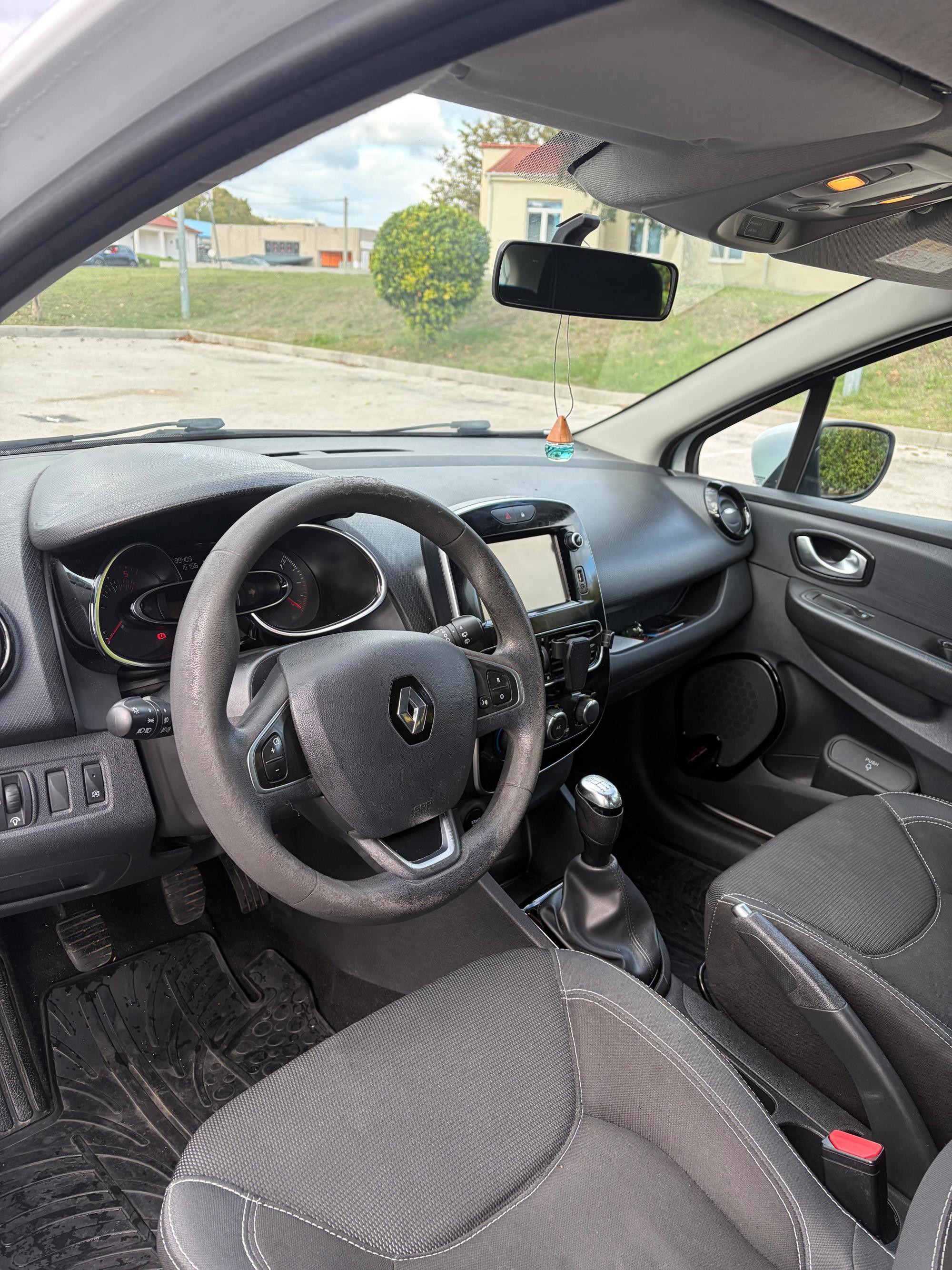 Renault Clio 1.5 dCi Intens, 2017 - Registriran do 08/2027, fotografija 6