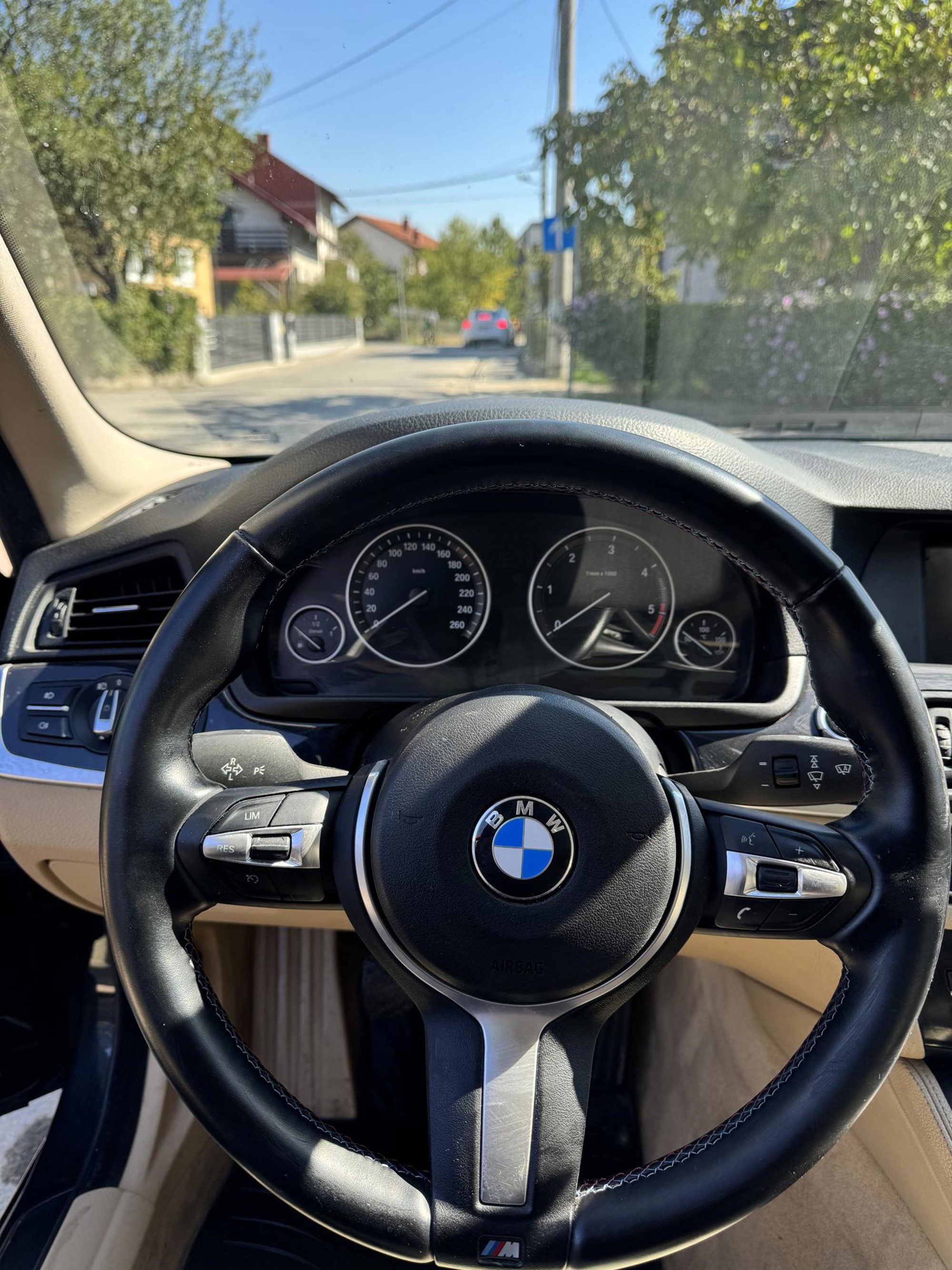 BMW F10 520D 135KW, pogled izvana - slika 3