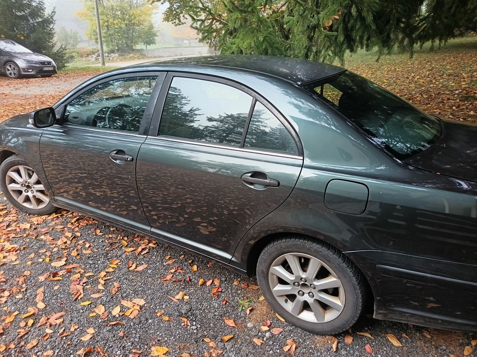 Toyota Avensis, fotografija 2