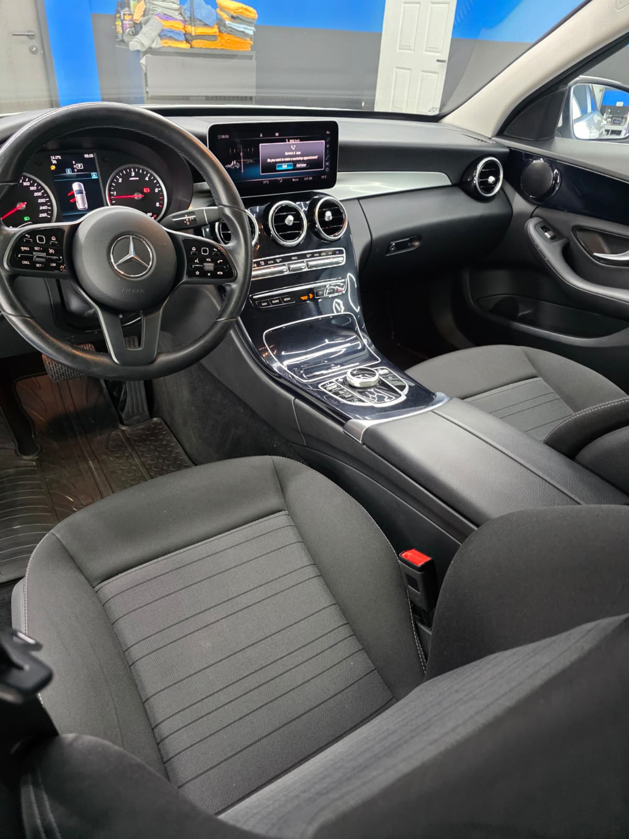 PRODAJE SE: Mercedes C200d 2019 – automatik, 118 KW!, fotografija 9