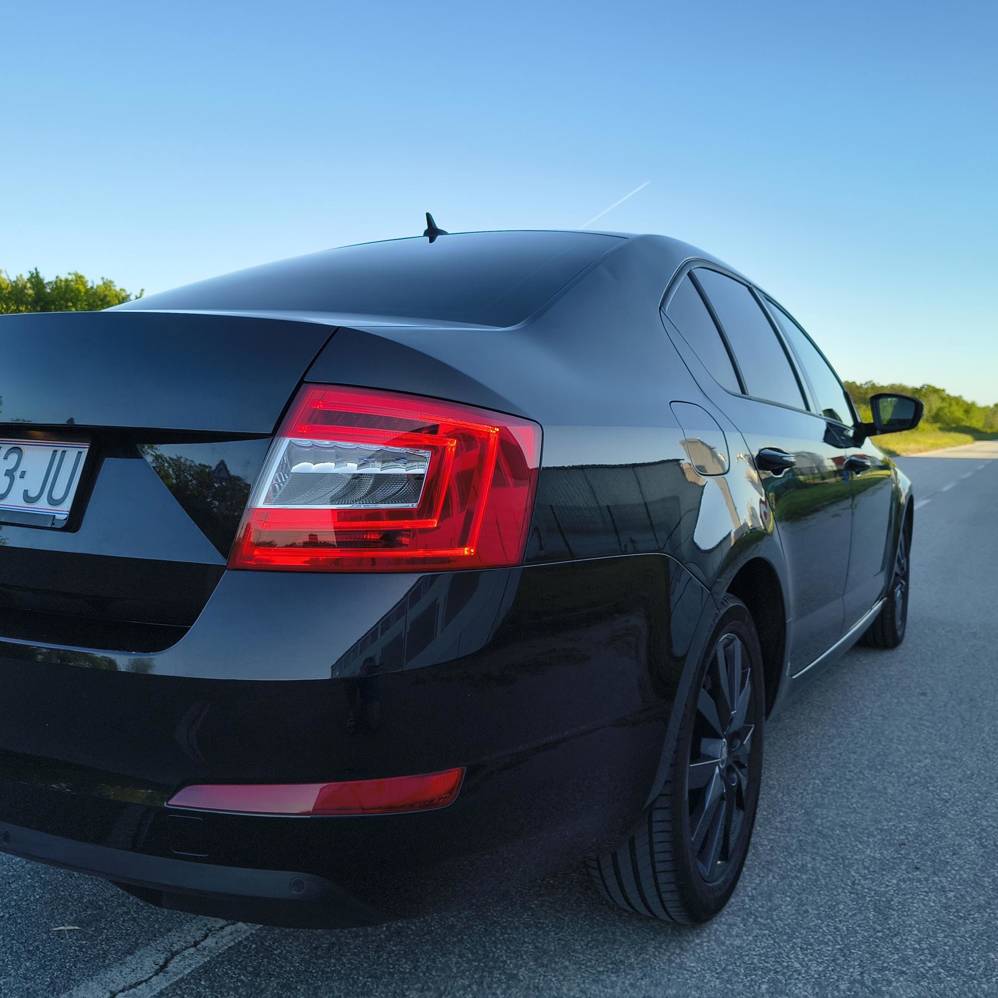 Škoda Octavia 12. mj. 2015. god, tempomat, dvozonska klima, alu naplatci, fotografija 4