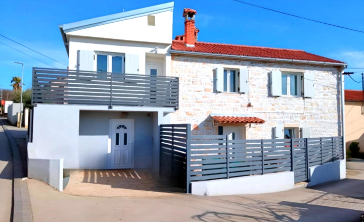 Dugoročni obiteljski najam u okolici Poreča (ALL INCLUSIVE 1250€ S REŽIJAMA)