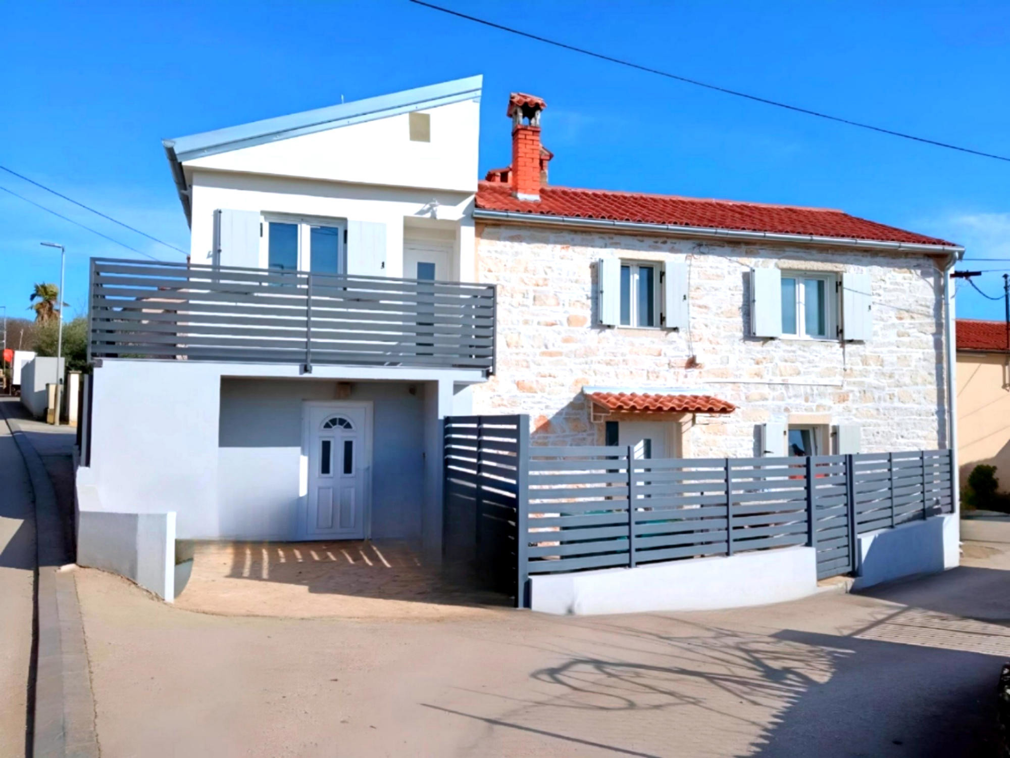 Dugoročni obiteljski najam u okolici Poreča (ALL INCLUSIVE 1250€ S REŽIJAMA) V — slika 1