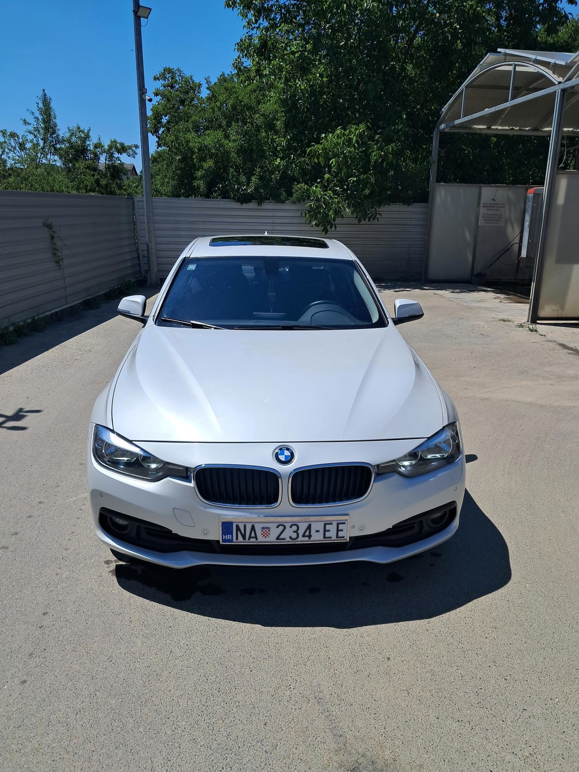 BMW F30 320d, fotografija 2