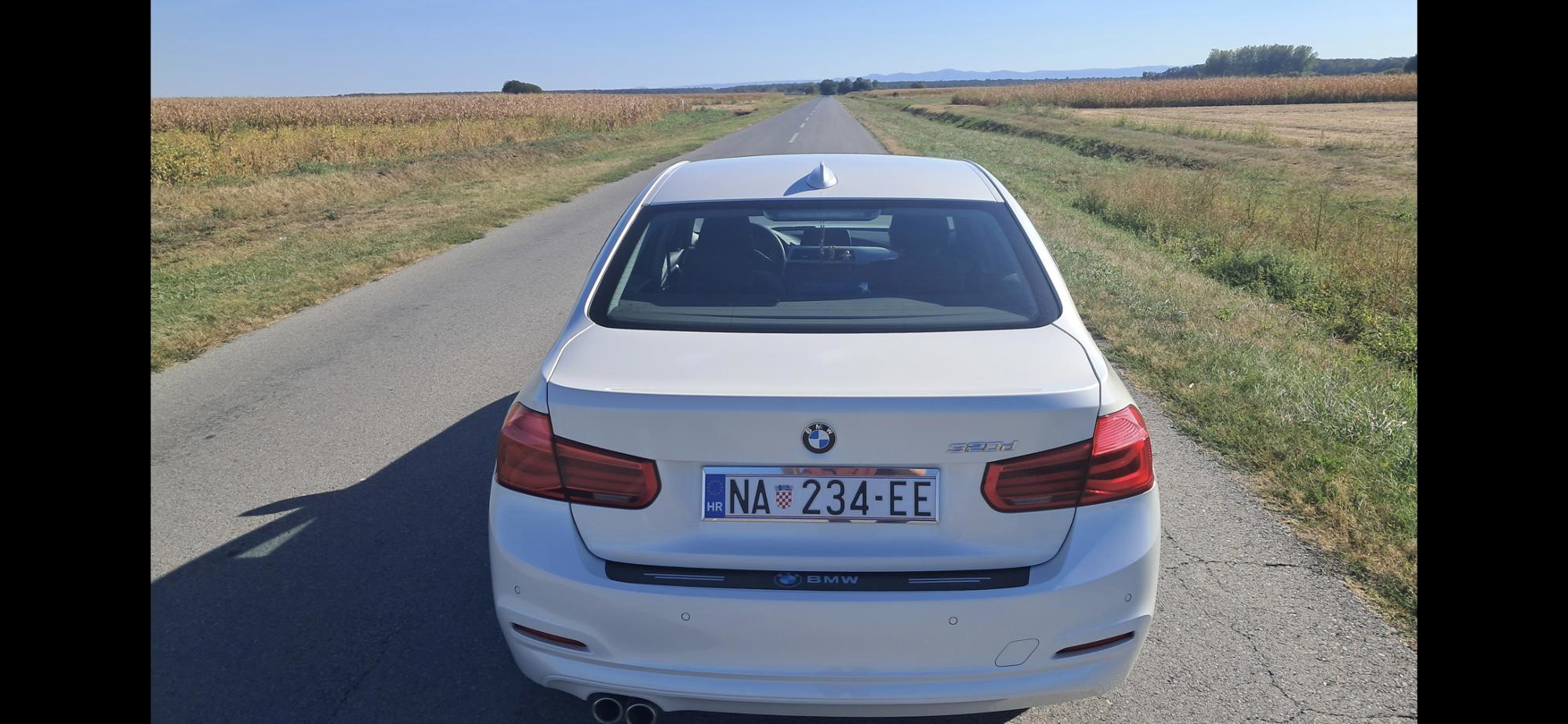 BMW F30 LCI 320d, fotografija 2