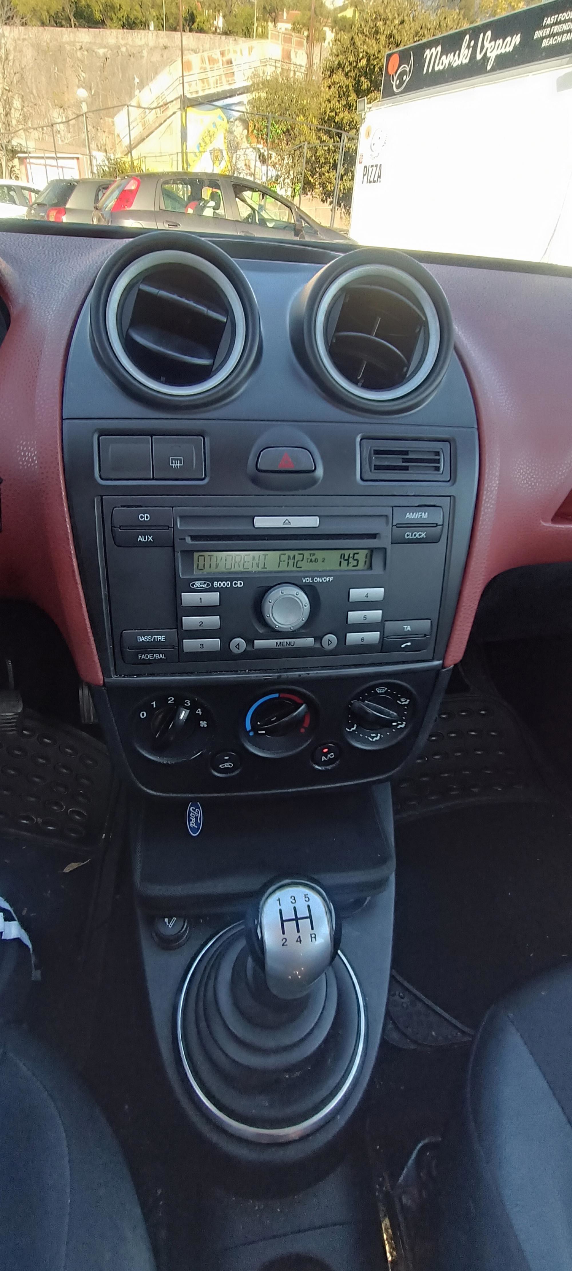 Ford Fiesta 1.4, 2006., prvi vlasnik, fotografija 4