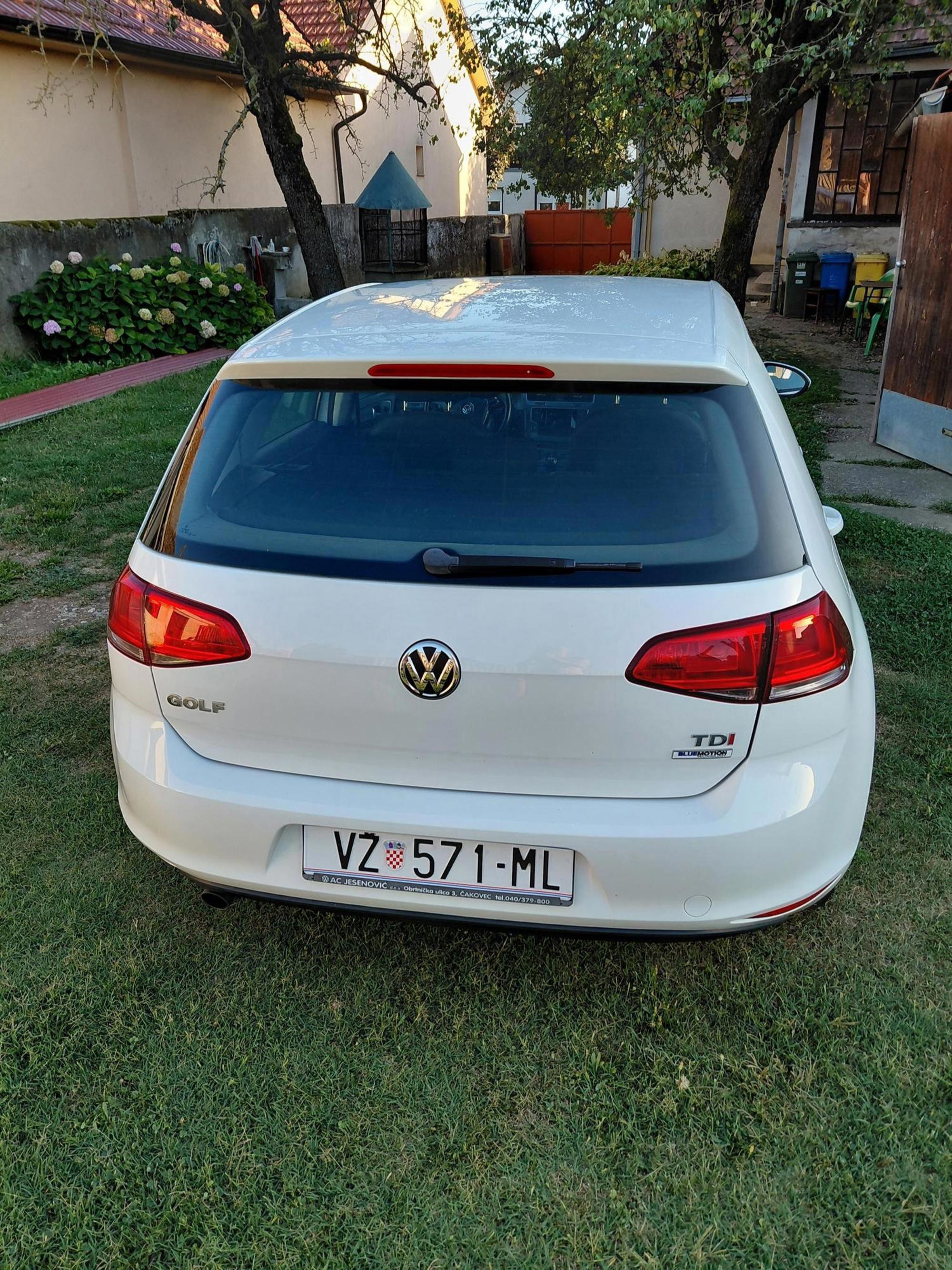 VW Golf 7 1.6 TDI _ 1. VLASNIK, fotografija 4