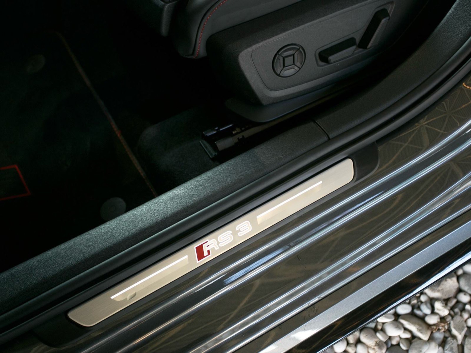 POMOZI OČUVATI BRAK - AUDI RS3 MORA VAN IZ GARAŽE!, fotografija 13