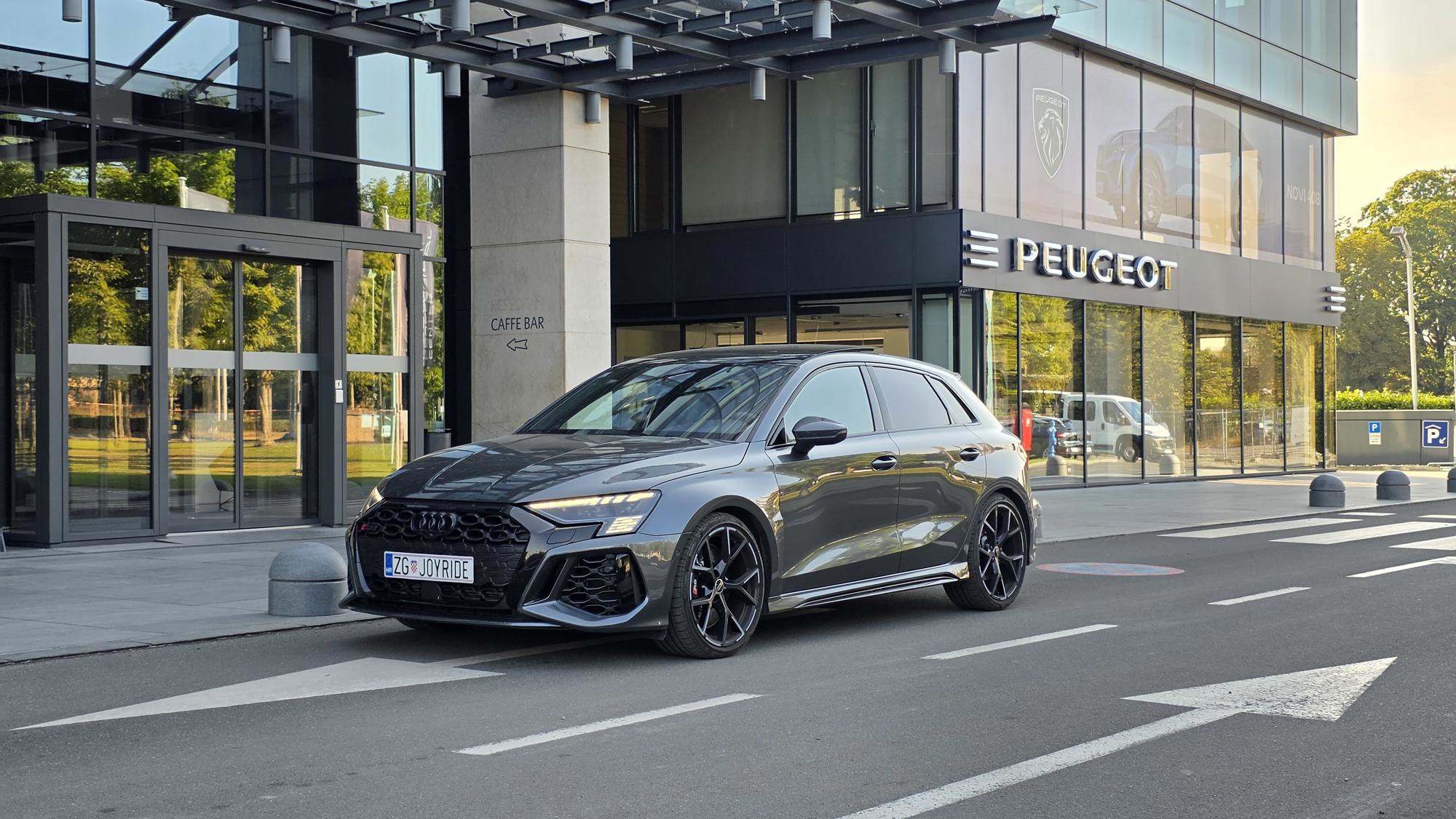 POMOZI OČUVATI BRAK - AUDI RS3 MORA VAN IZ GARAŽE!, fotografija 4