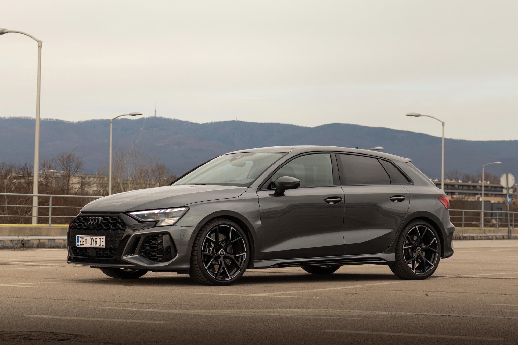 POMOZI OČUVATI BRAK - AUDI RS3 MORA VAN IZ GARAŽE!, fotografija 5