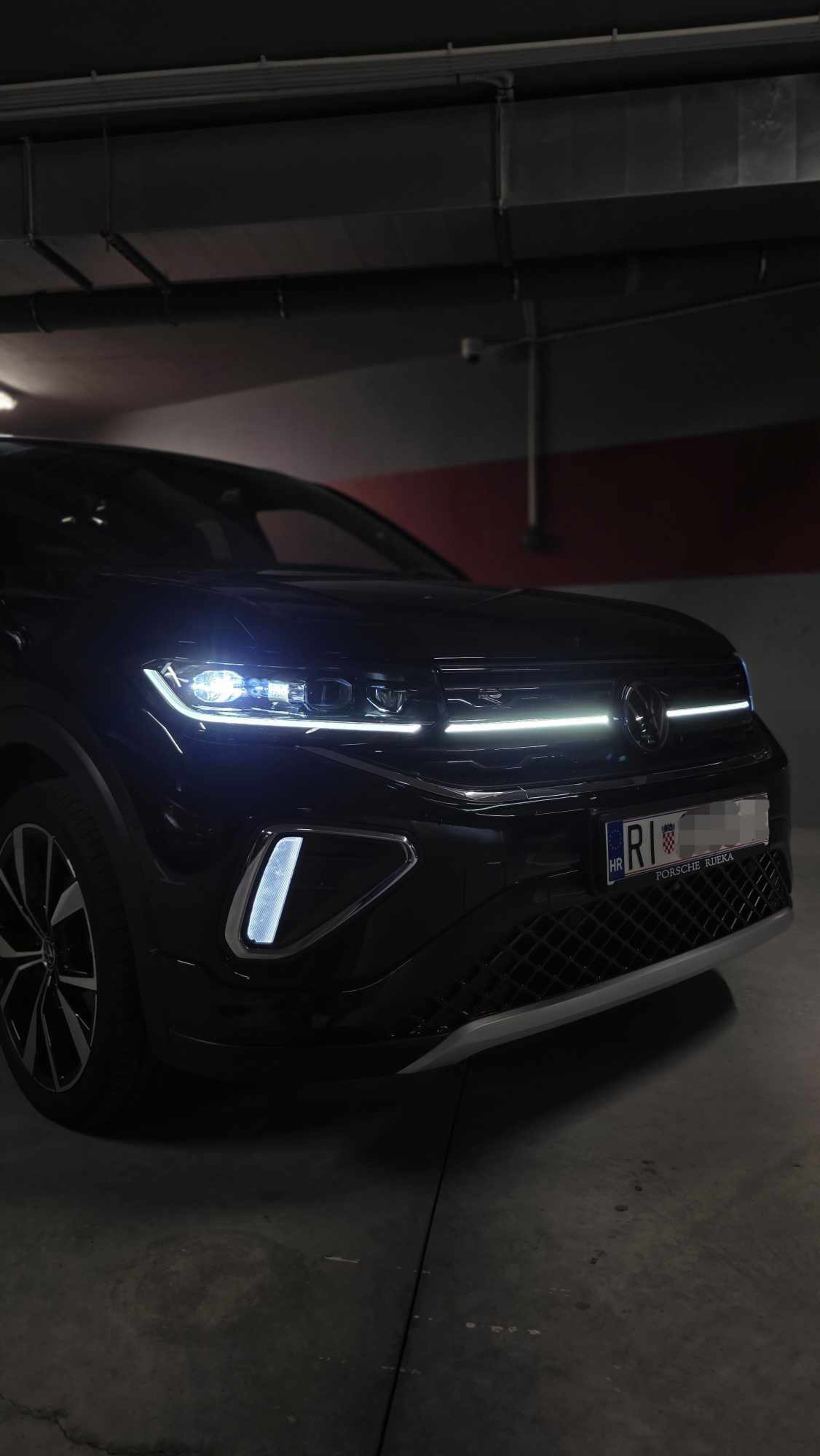 VW T-Cross 1.5 TSI DSG R-Line | HR auto | 1. vlasnik | Jamstvo | Top stanje, fotografija 4