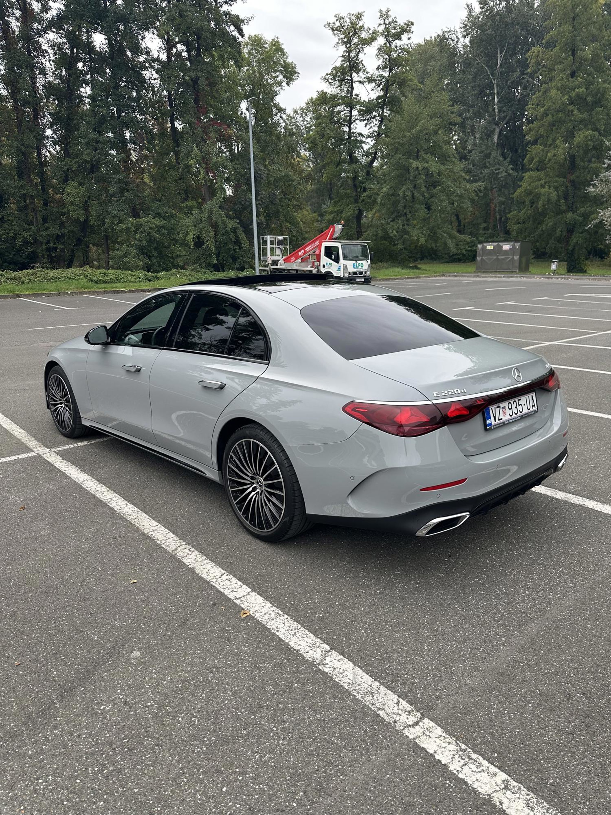 Mercedes E 220d 4matic, fotografija 6