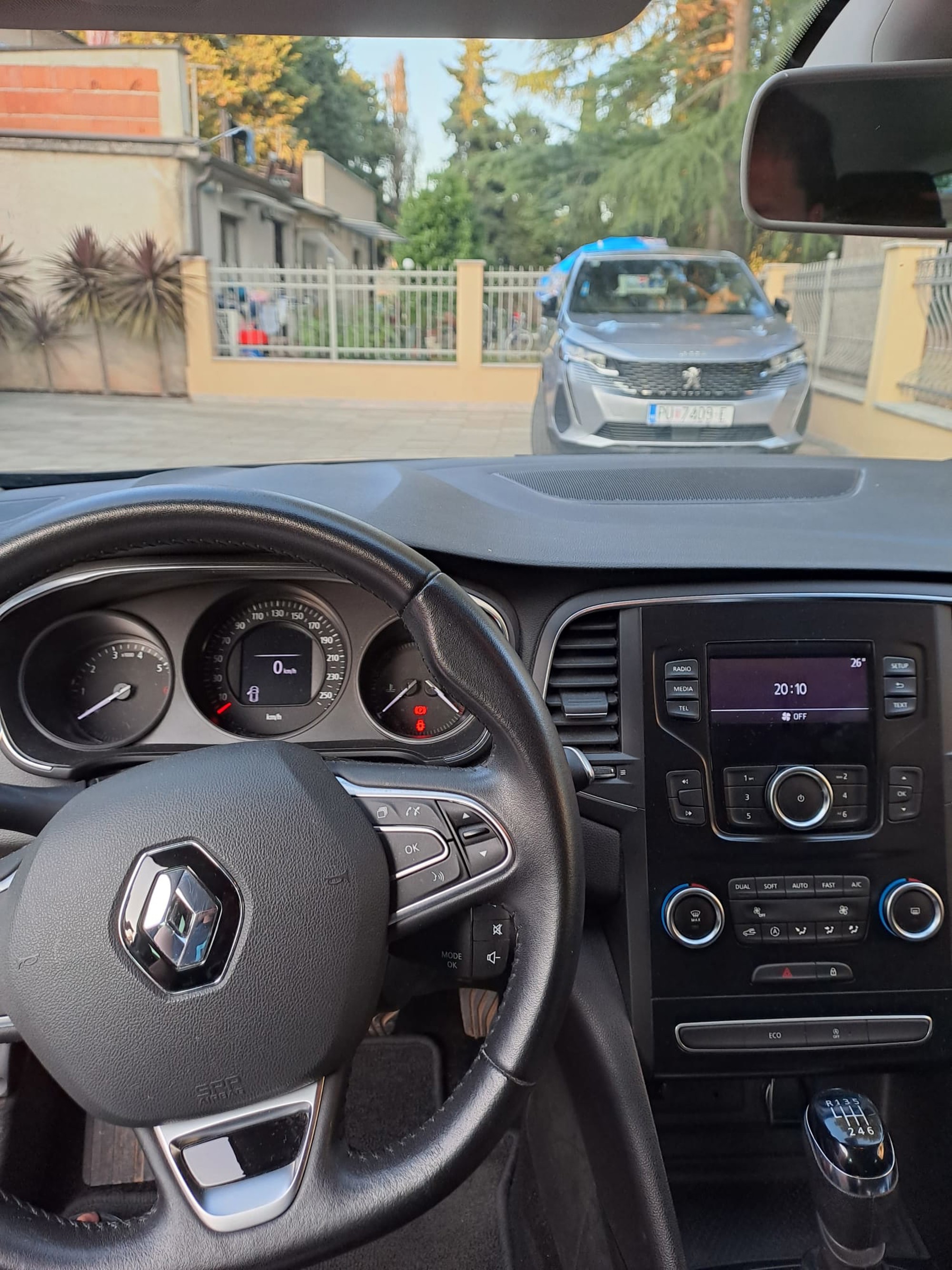 RENAULT GRANDTOUR TCE 100 REGIST. do 08./2027., pogled izvana - slika 4