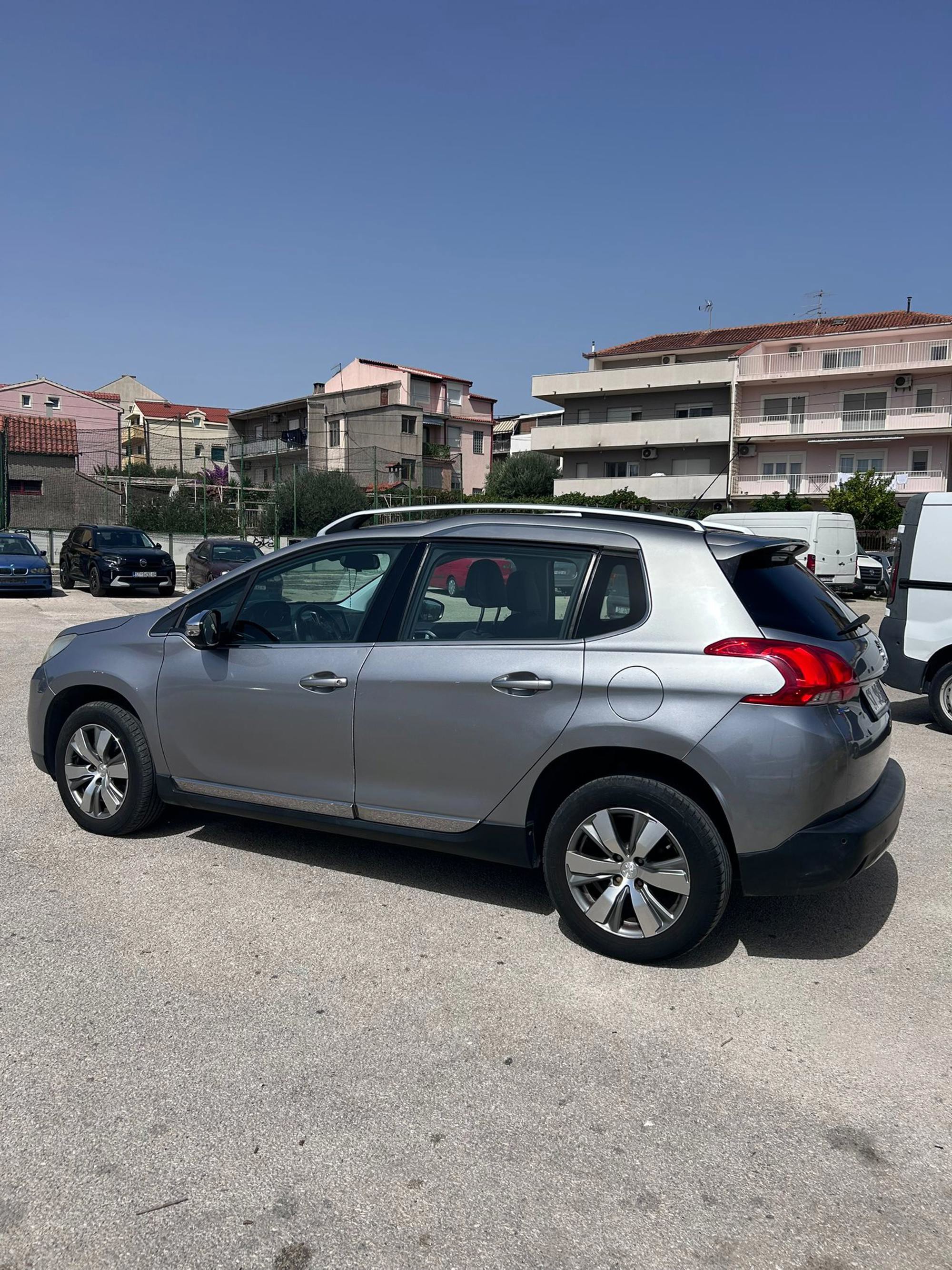 Peugeot 2008, fotografija 4