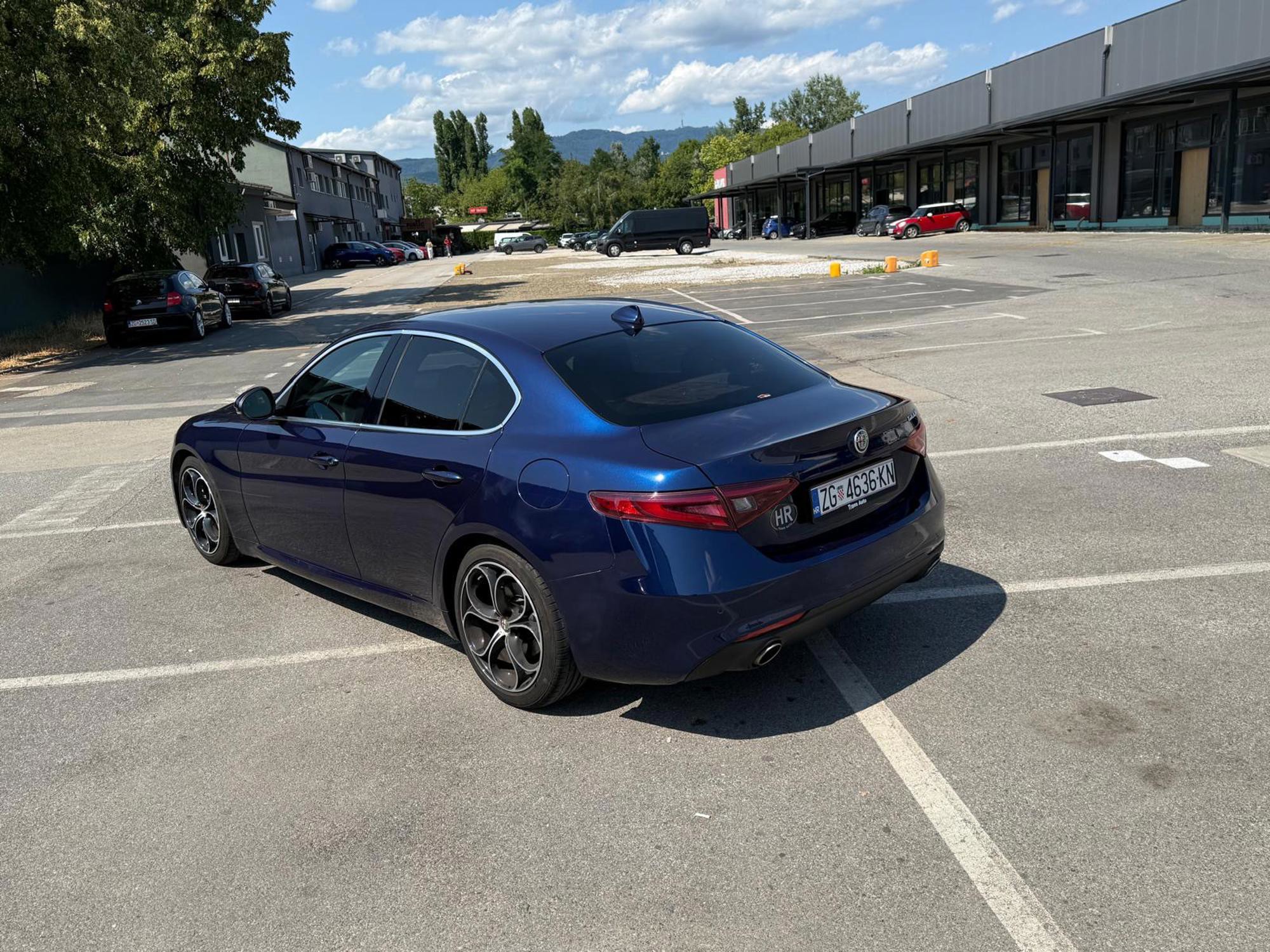 Alfa Romeo Giulia 2,2 JTDm - automatik - 2018. - 115000km - registriran do 07/2027, fotografija 6