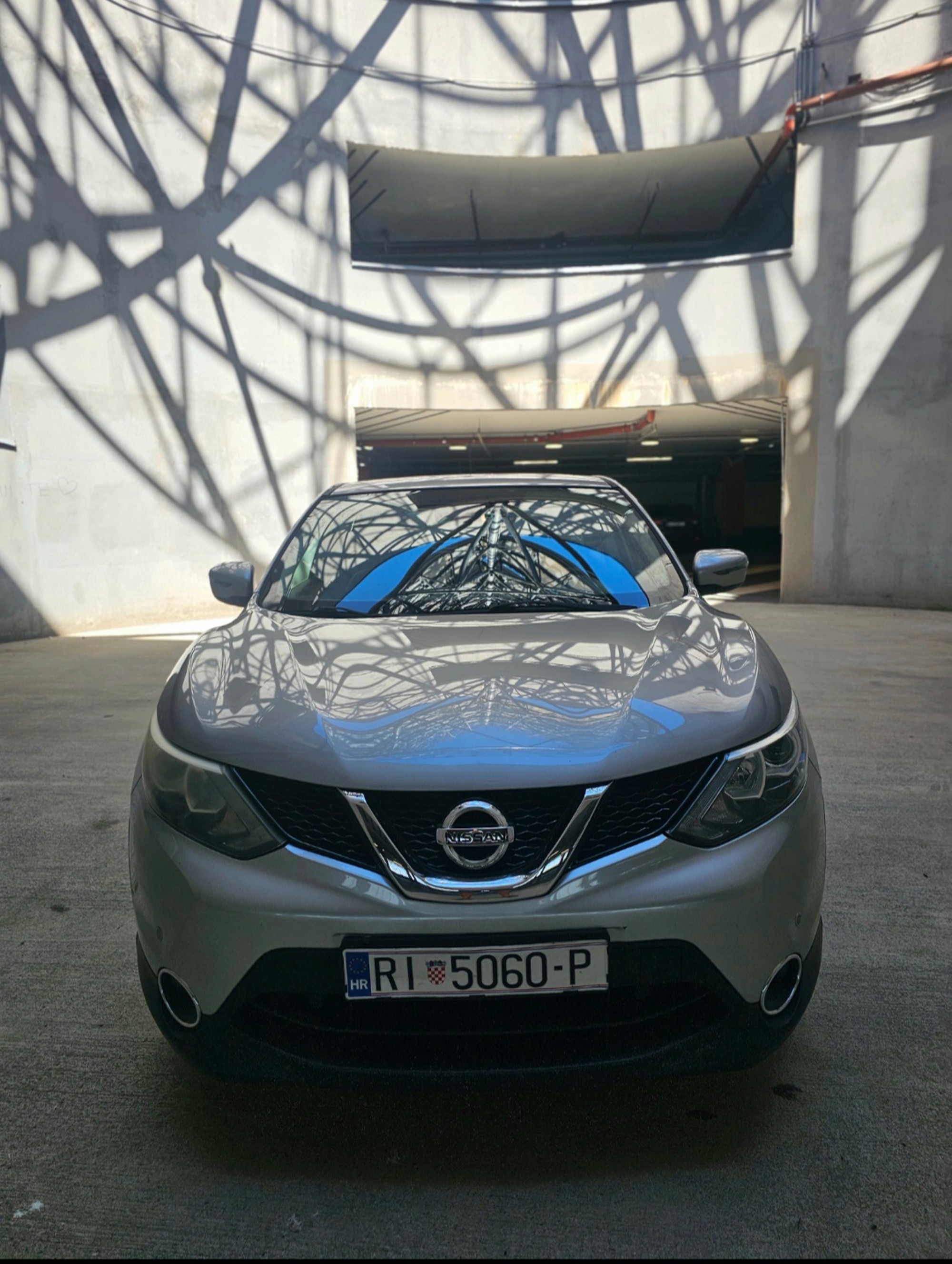 NISSAN QASHQAI 1.2 DIG-T 115 KS ACENTA – NAVI, KAMERA, SENZORI, GRIJANA SJEDALA, pogled izvana - slika 1
