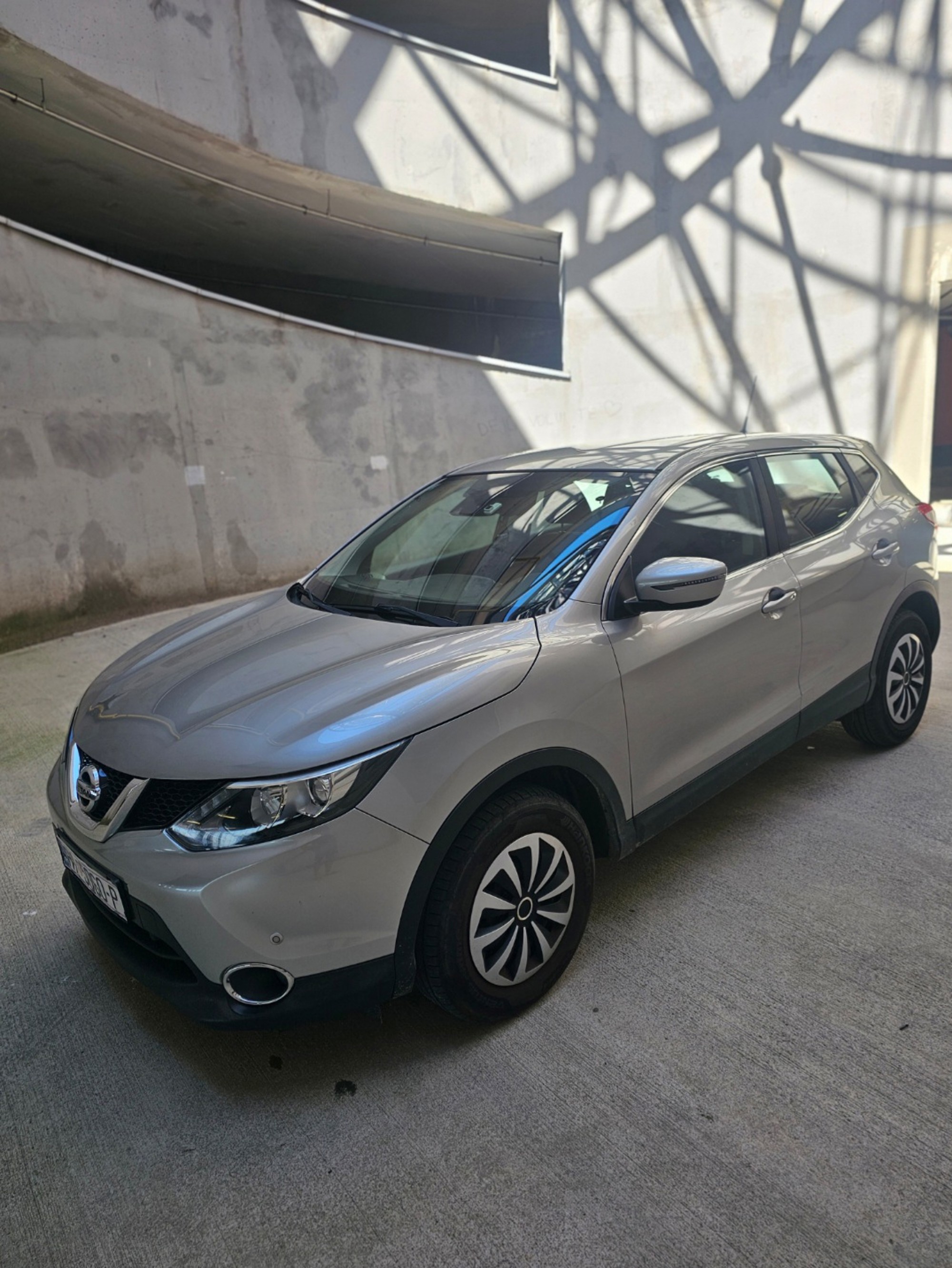 NISSAN QASHQAI 1.2 DIG-T 115 KS ACENTA – NAVI, KAMERA, SENZORI, GRIJANA SJEDALA, pogled izvana - slika 2