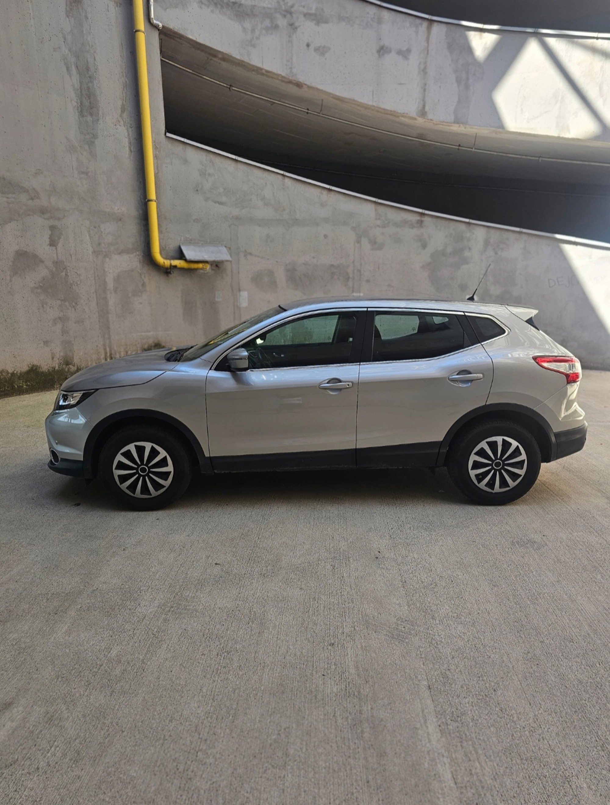 NISSAN QASHQAI 1.2 DIG-T 115 KS ACENTA – NAVI, KAMERA, SENZORI, GRIJANA SJEDALA, pogled izvana - slika 3