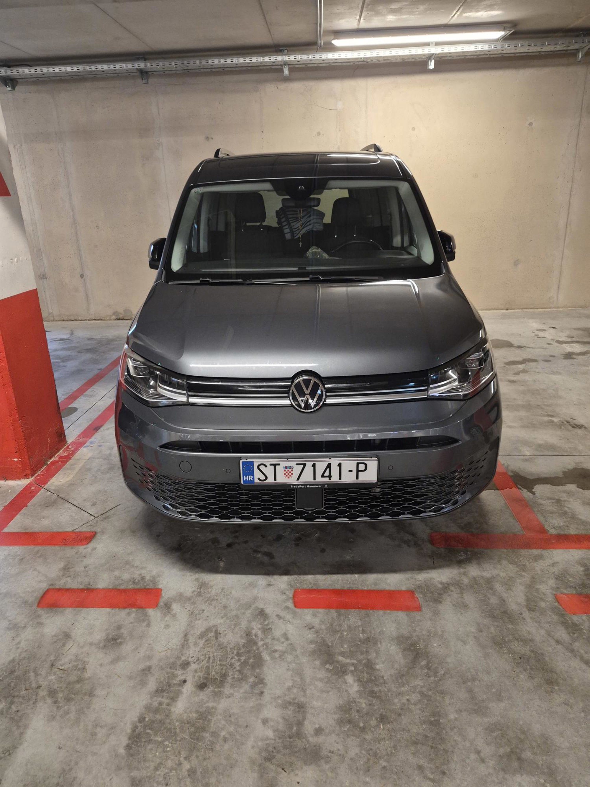 VW CADDY 2.0TDI MOVE PAKET OPREME,ODLIČAN, fotografija 2