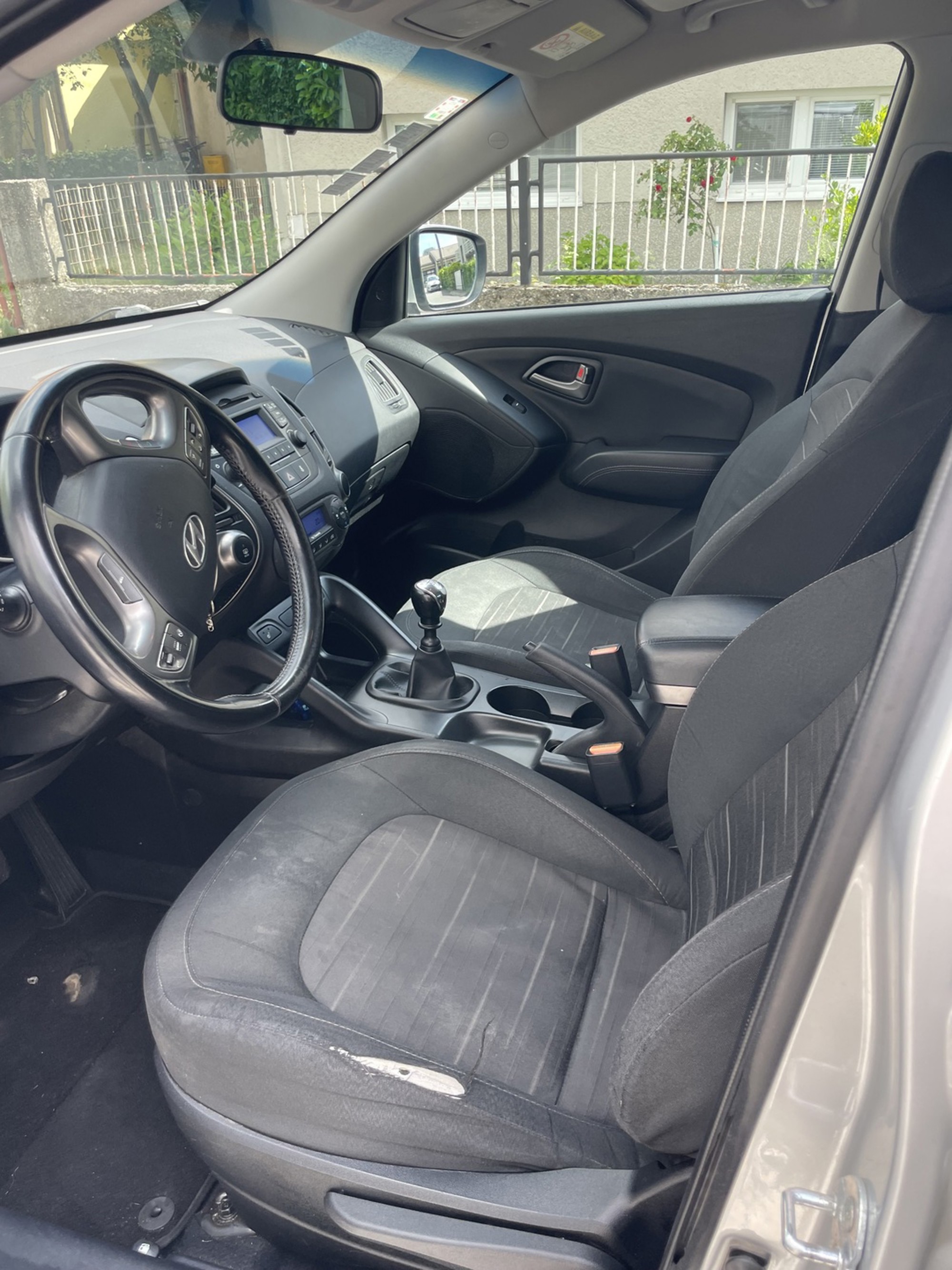 Hyundai ix35 1.7 CRDi (2015.) – Reg. 04/2027, ovlašteni servis, fotografija 4