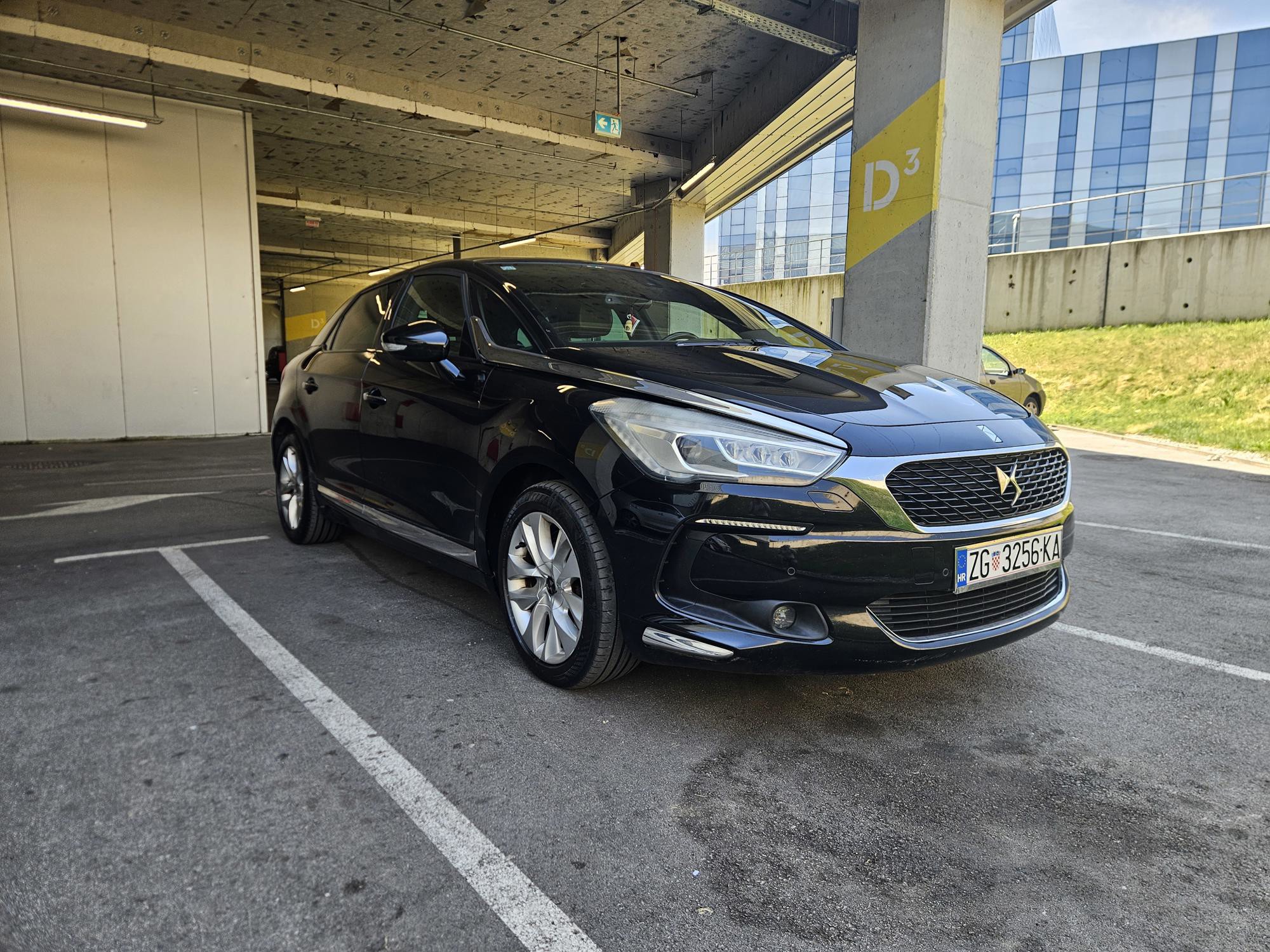 DS 5 Hybrid4 2.0 HDi 200 KS 4x4 | 2015 | Panorama | Koža**, fotografija 2