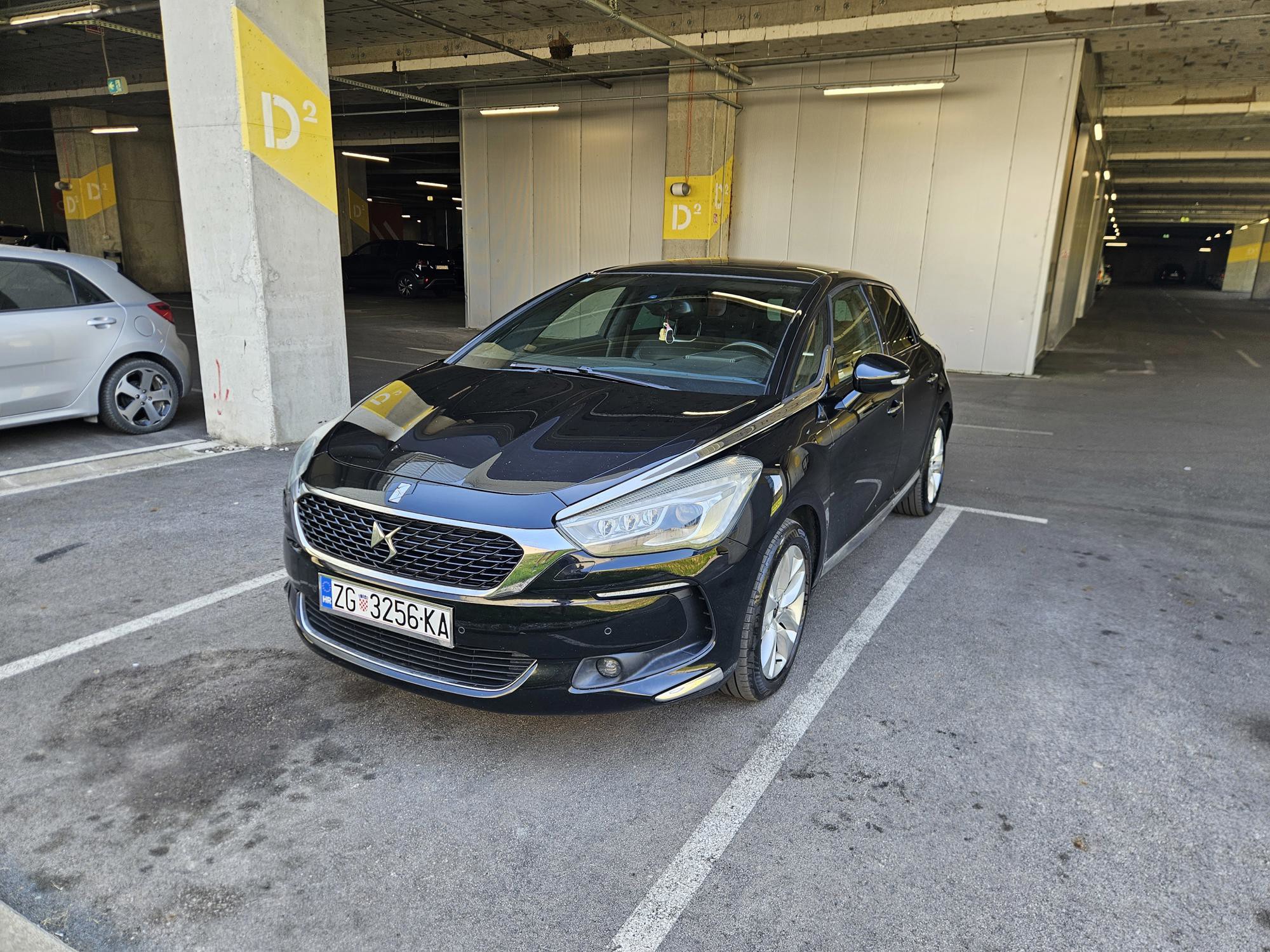 DS 5 Hybrid4 2.0 HDi 200 KS 4x4 | 2015 | Panorama | Koža**, fotografija 4