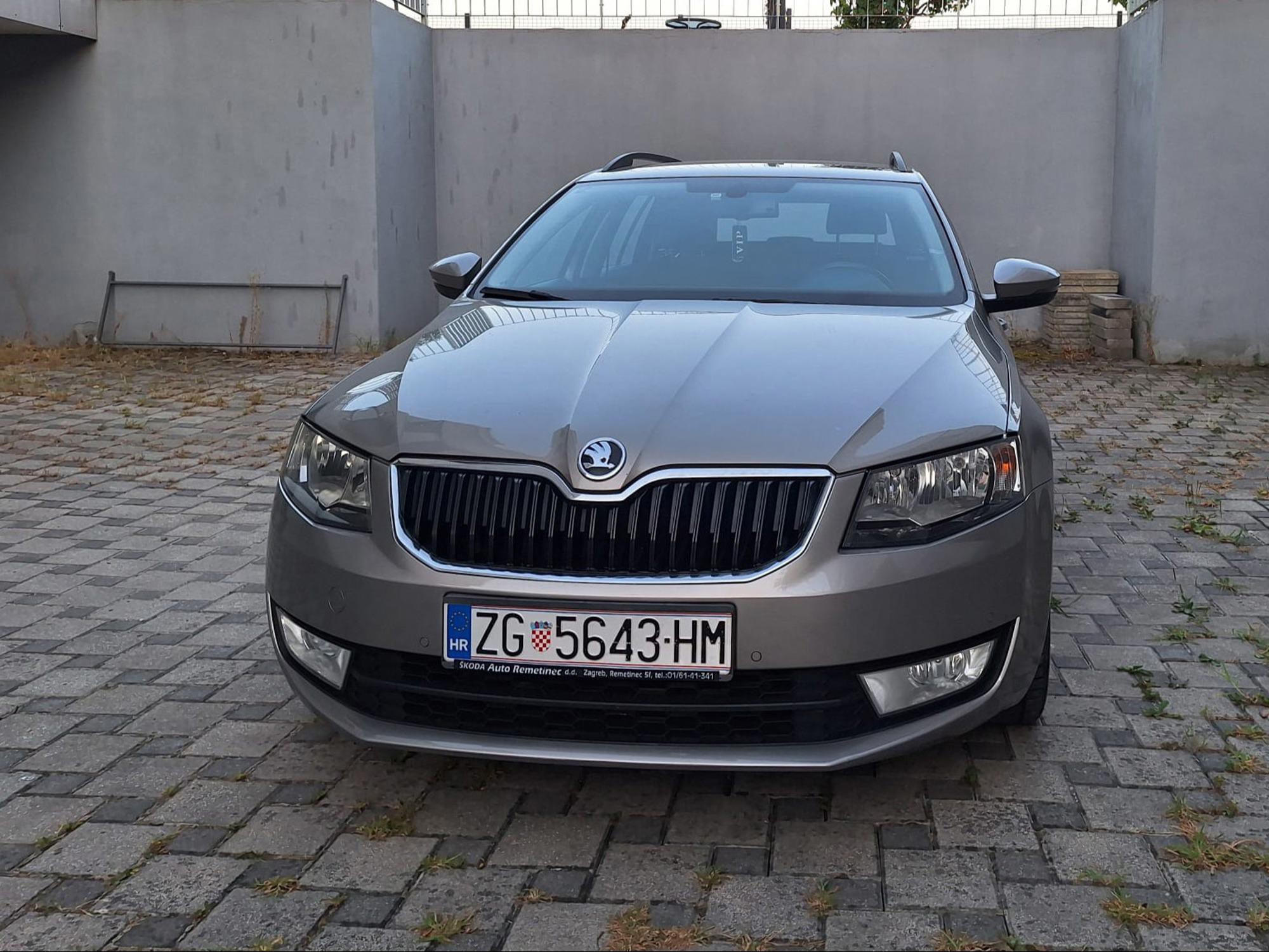 ŠKODA OCTAVIA COMBI 1.6 TDI AMBITION | 2015 | PDV | 229.500 KM | REG 11/26 | VELIKI SERVIS, fotografija 2