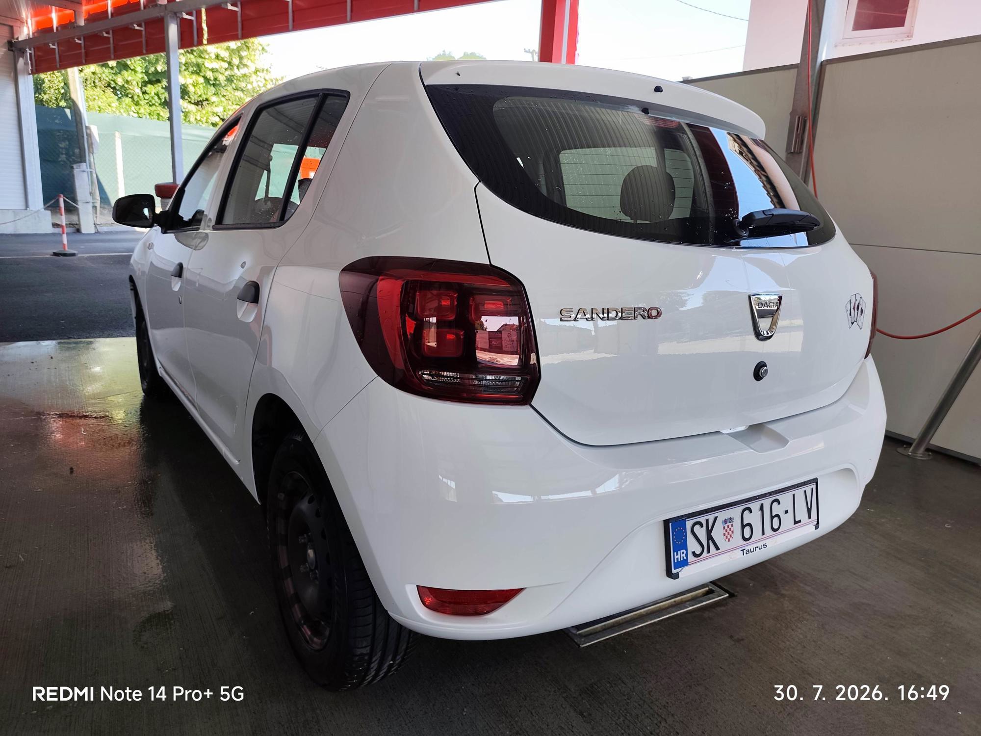 Dacia eco g, benzin-plin, fotografija 3