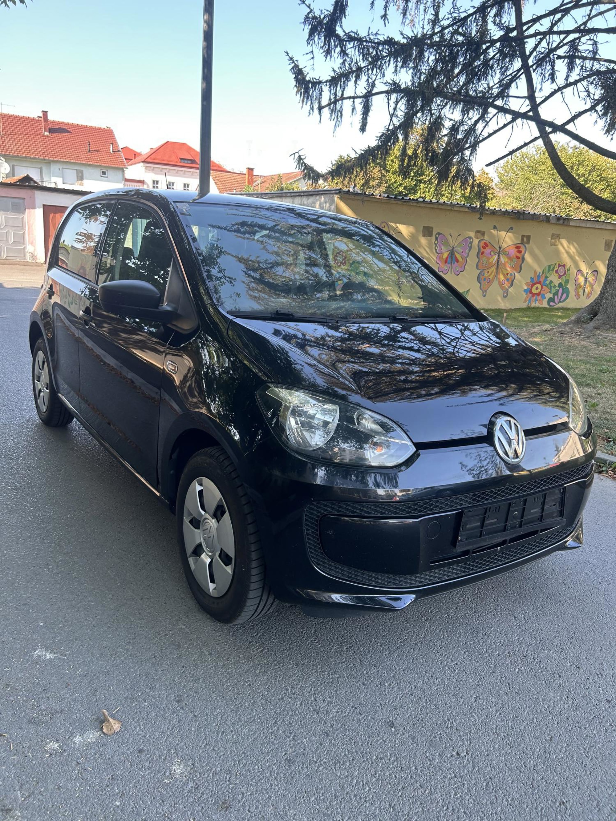 VW UP! 145tkm regan godinu, fotografija 3