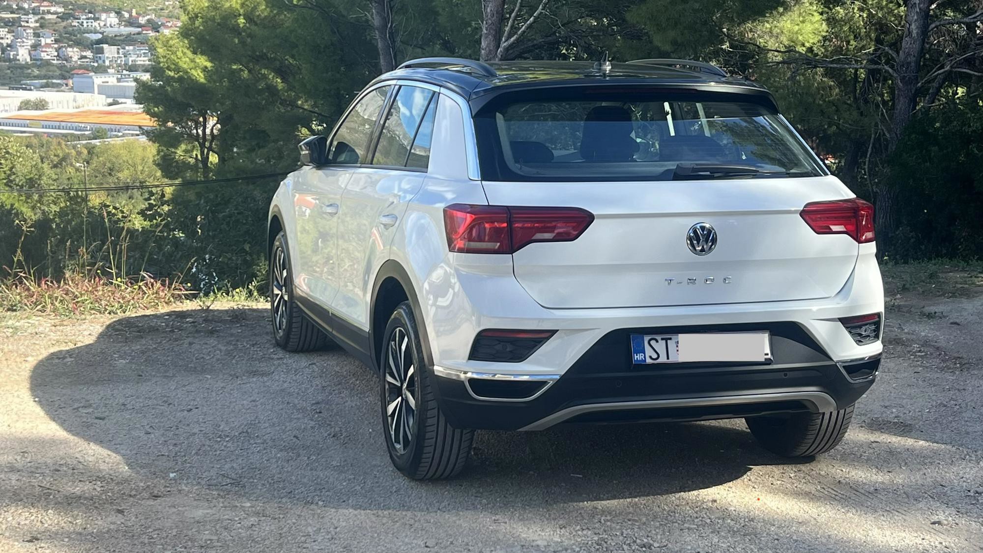 VW T - ROC 1,6 tdi Design, fotografija 3