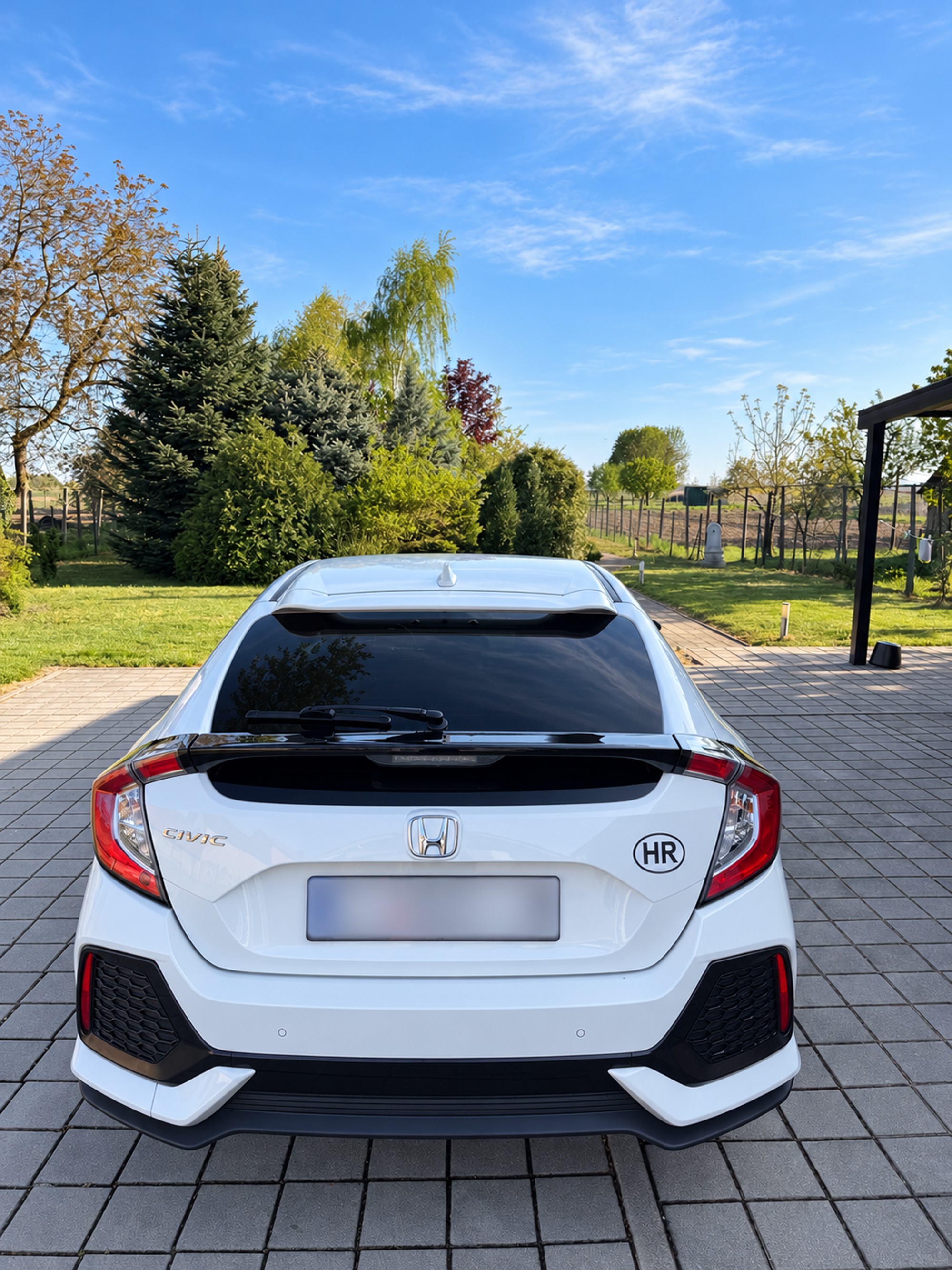 Honda Civic 1.0 VTEC Turbo (2017.) – 174.000 km, Servisirana i očuvana, fotografija 3