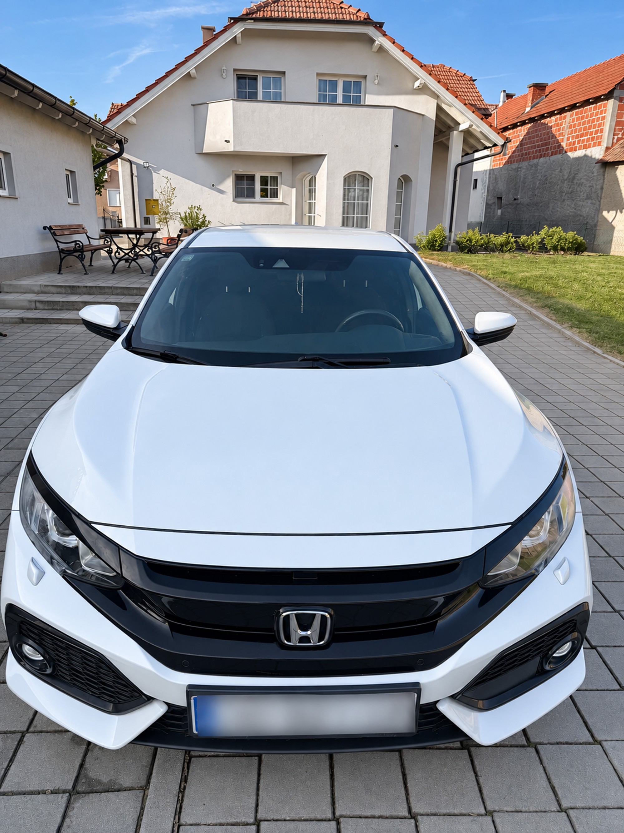 Honda Civic 1.0 VTEC Turbo (2017.) – 174.000 km, Servisirana i očuvana, fotografija 4