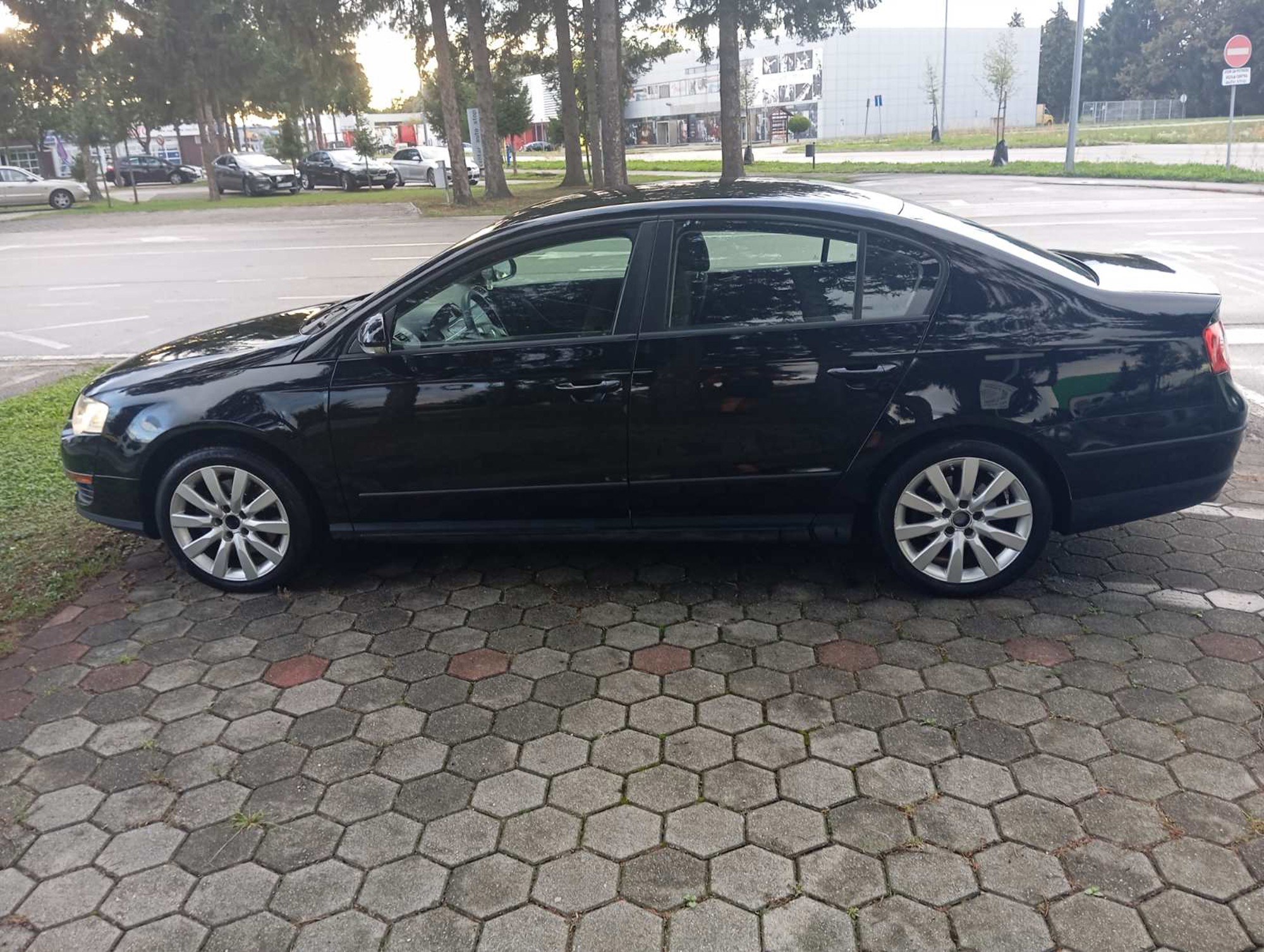 VW Passat 1.6 Trendline + LPG – 3.900 €, fotografija 4