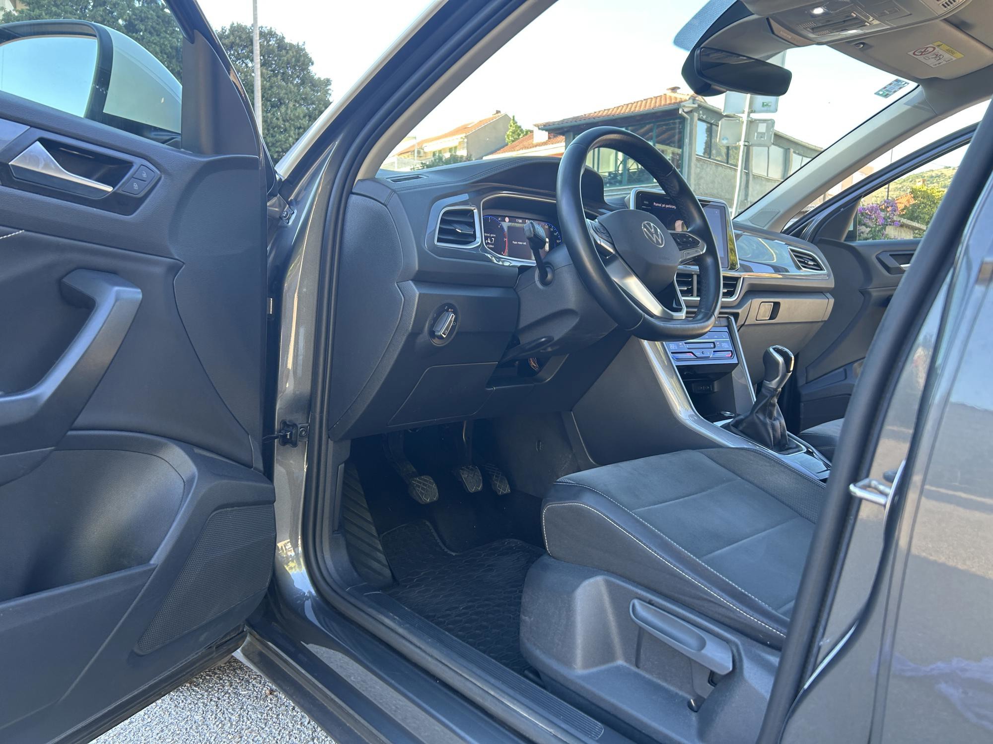 VW T-roc 2.0 TDI 85 kW, fotografija 3