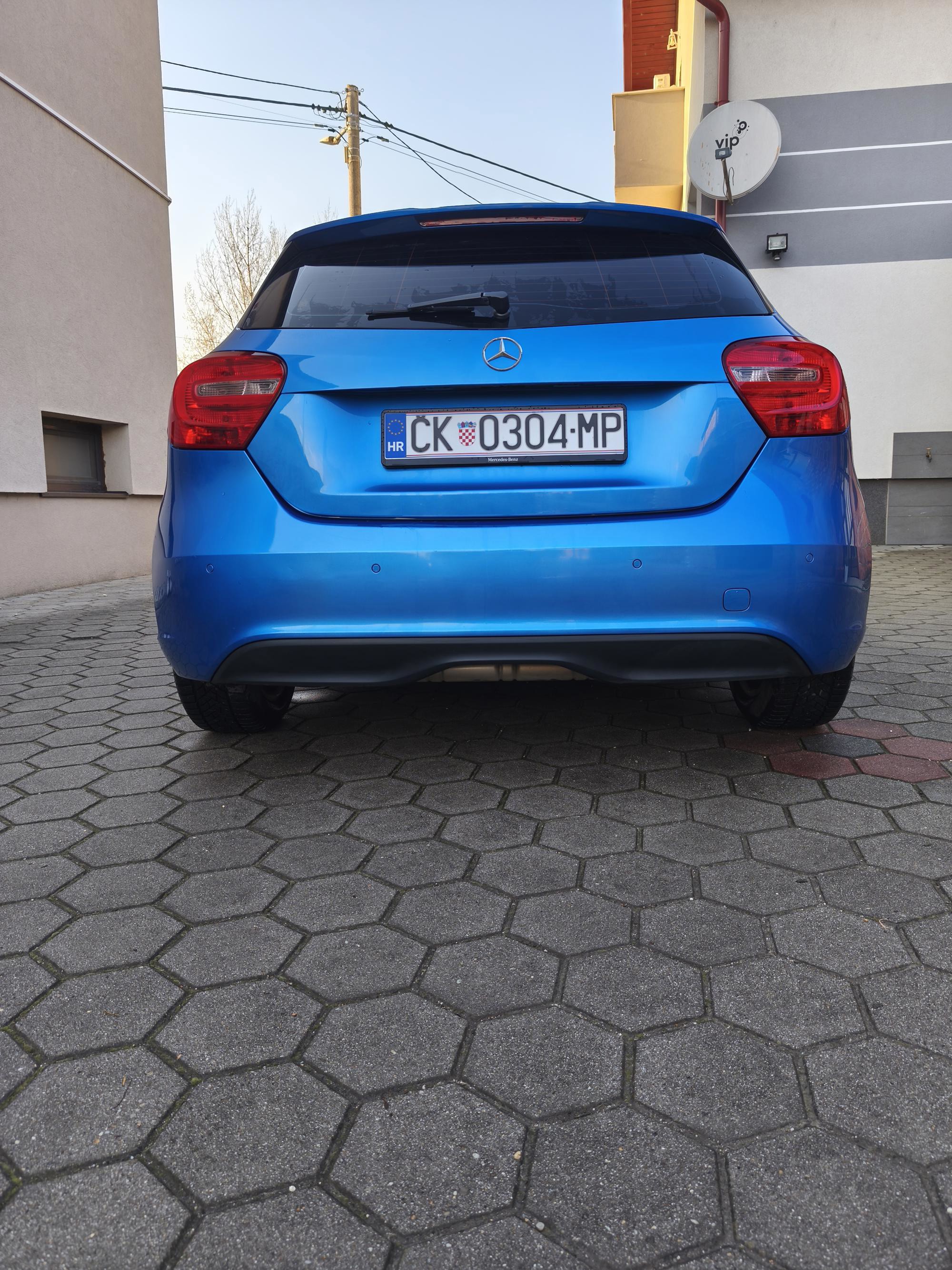 Mercedes Benz A180 CDI (W176)_2014. g. | 80 kW | reg. 08/2027 | 178xxx km | TOP stanje, fotografija 5