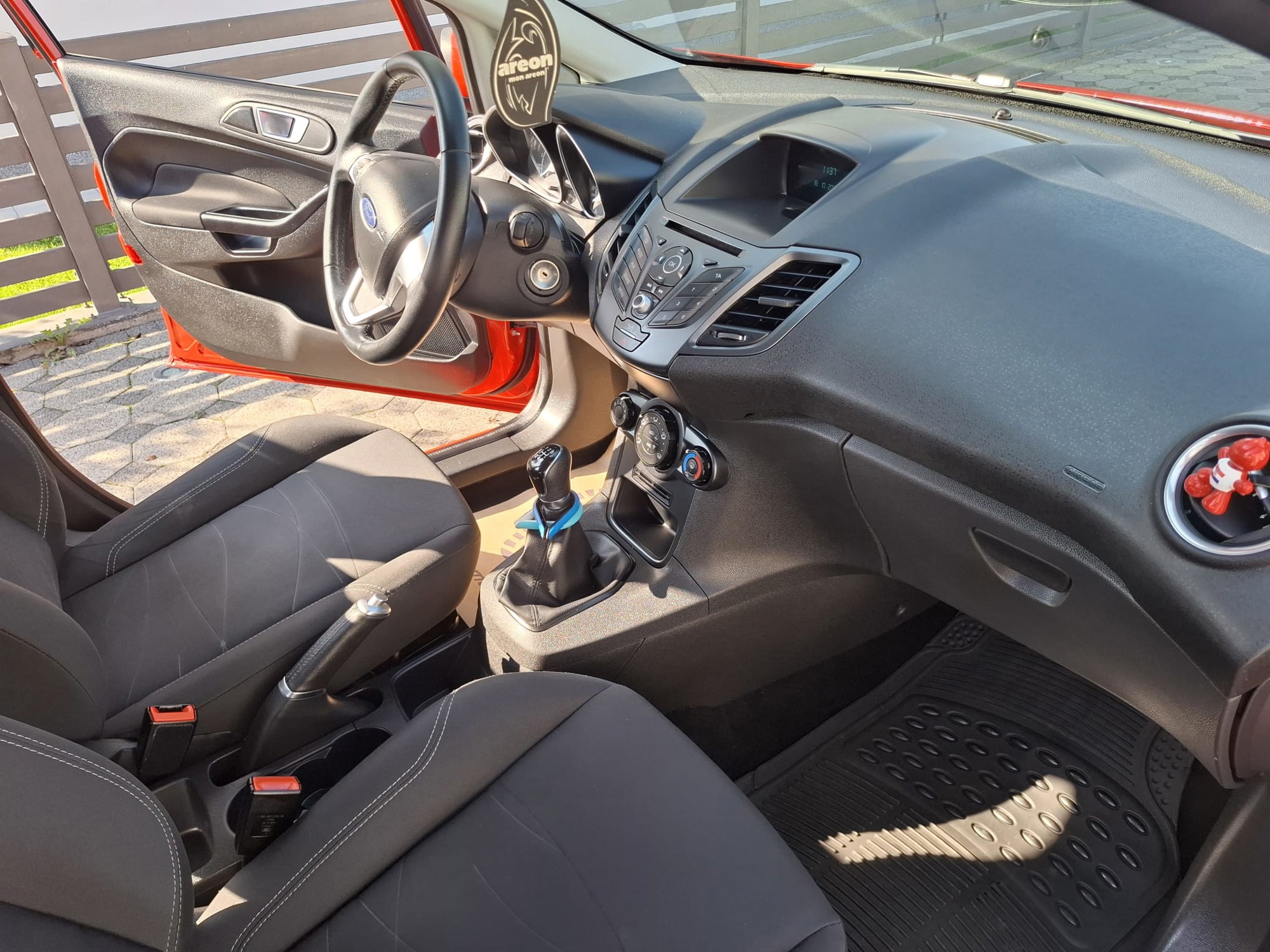 Ford Fiesta, fotografija 7